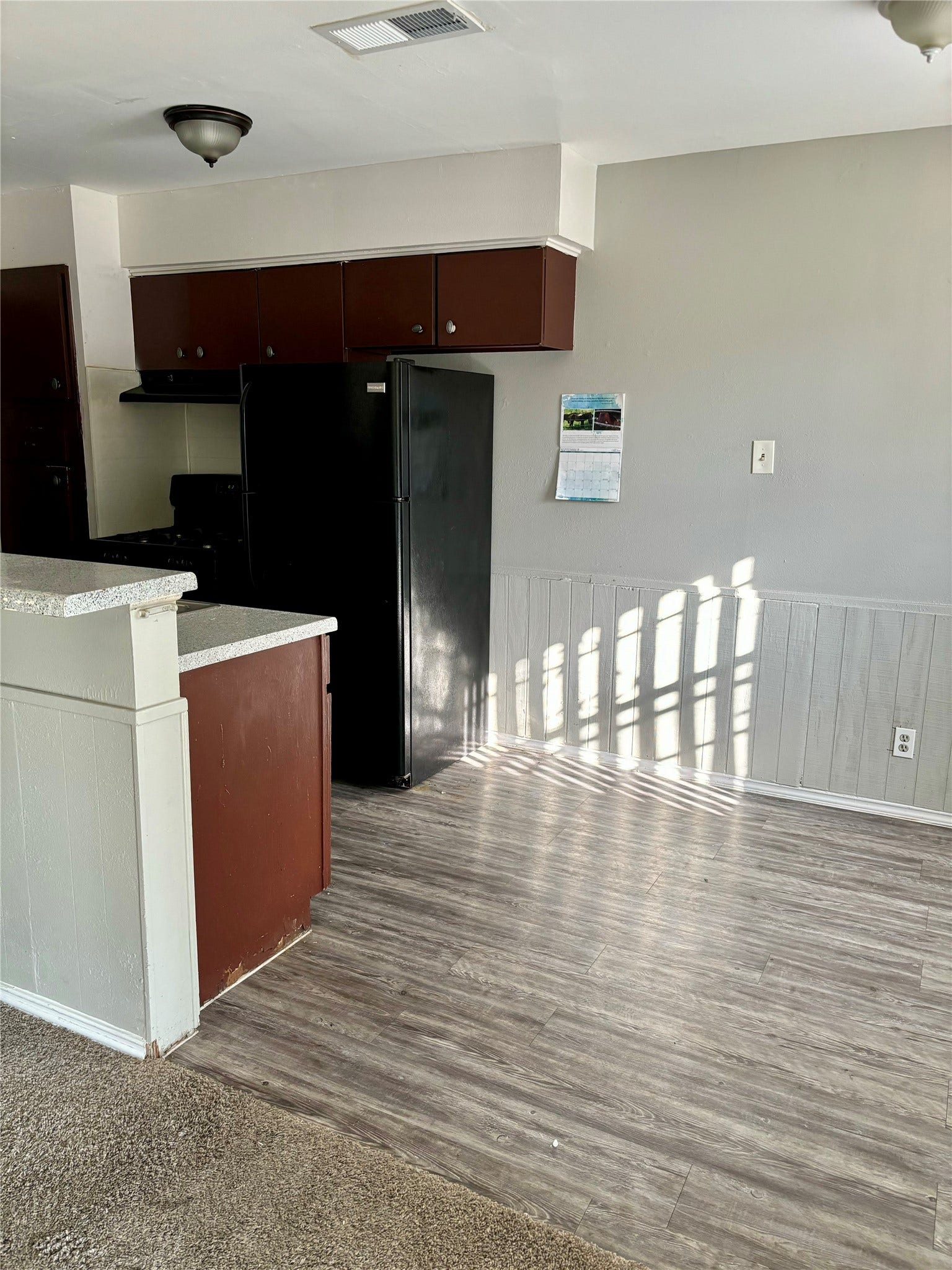 11119 Jutland Road, Houston, TX 77048 Kitchen -dining