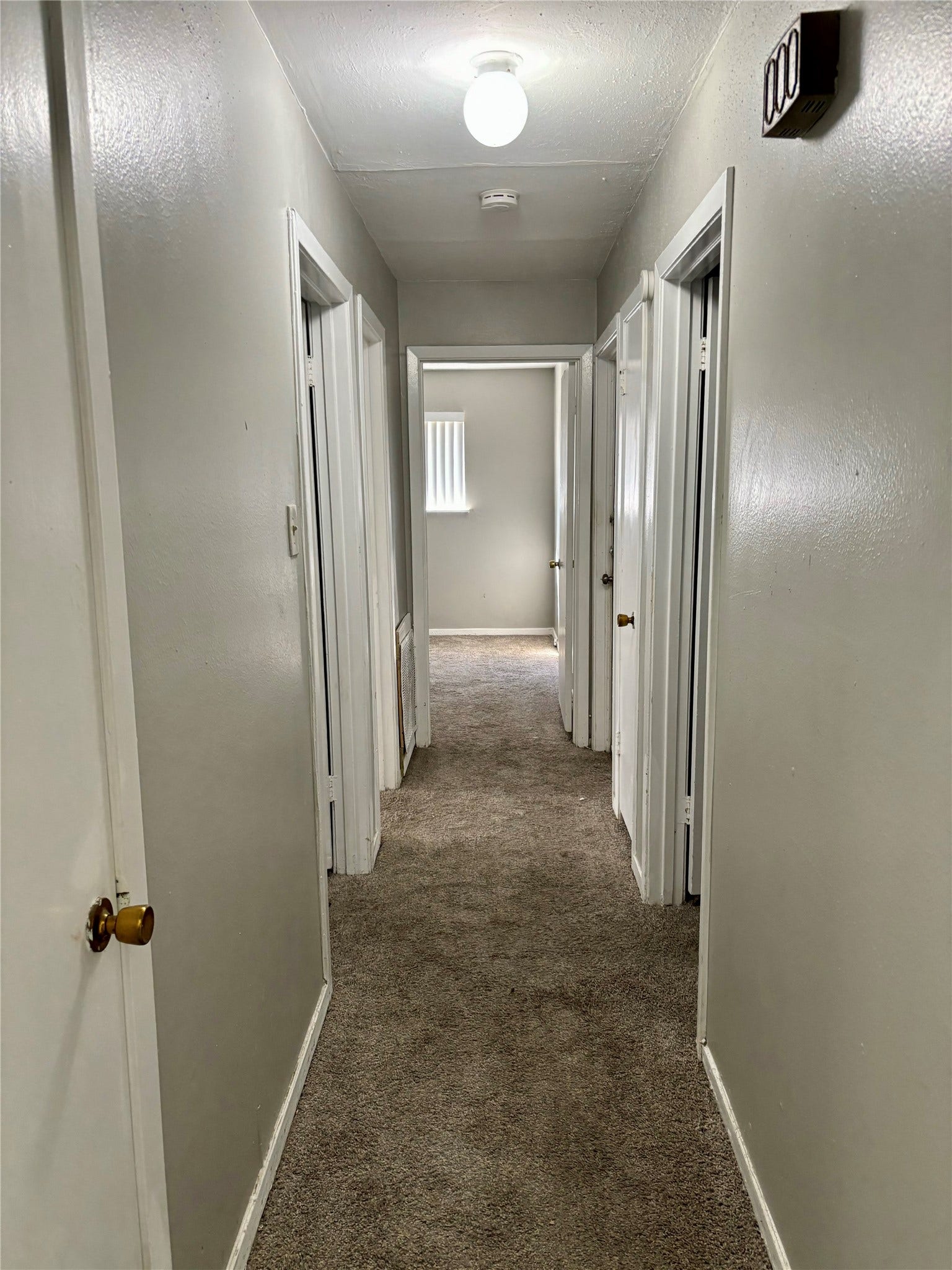 11119 Jutland Road, Houston, TX 77048 Hallway