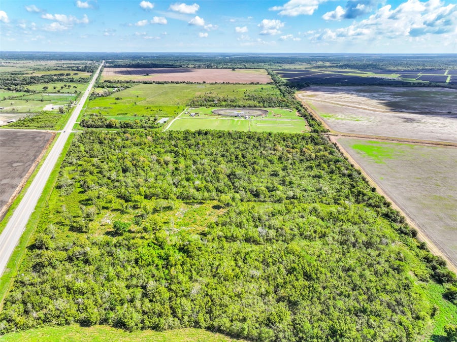 Property photo for 0 Highway 35, Liverpool, TX