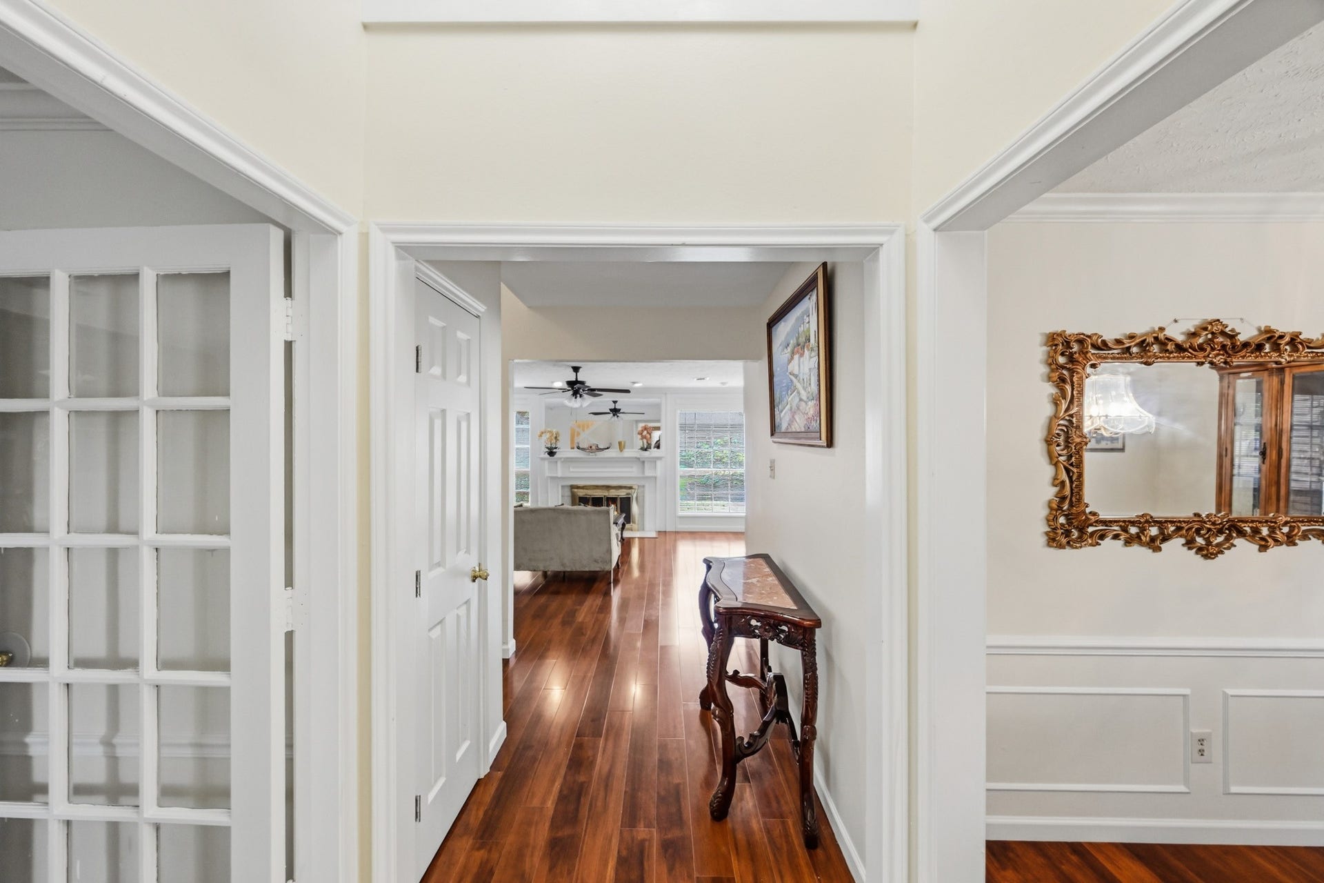 3926 Felicia Drive, Sugar Land, TX 77479 Welcoming entry with beautiful hardwood floors and an open view into the main living areas.