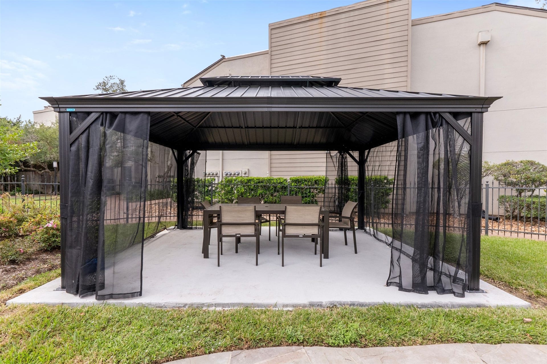 1100 Augusta Drive, #88, Houston, TX 77057 1100 Augusta Drive, #88, Houston, TX 77057