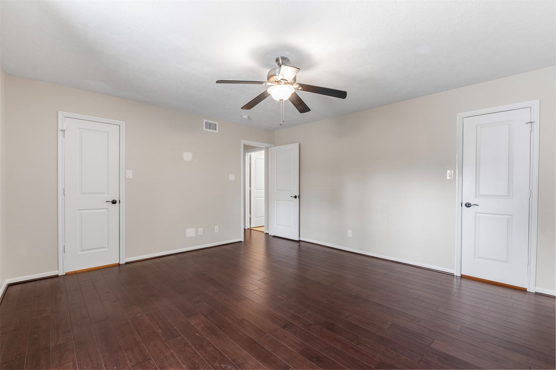 1100 Augusta Drive, #88, Houston, TX 77057 1100 Augusta Drive, #88, Houston, TX 77057