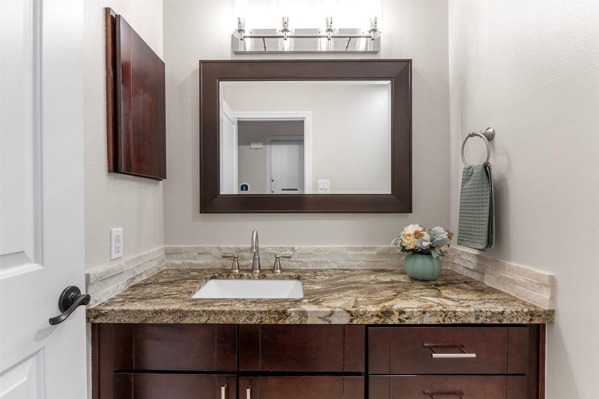 1100 Augusta Drive, #88, Houston, TX 77057 1100 Augusta Drive, #88, Houston, TX 77057