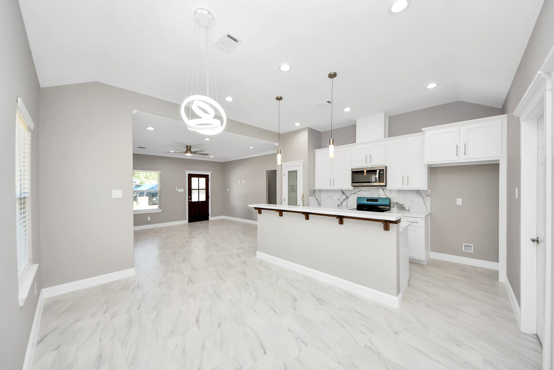 604 Miriam Street, Baytown, TX 77520 604 Miriam Street, Baytown, TX 77520