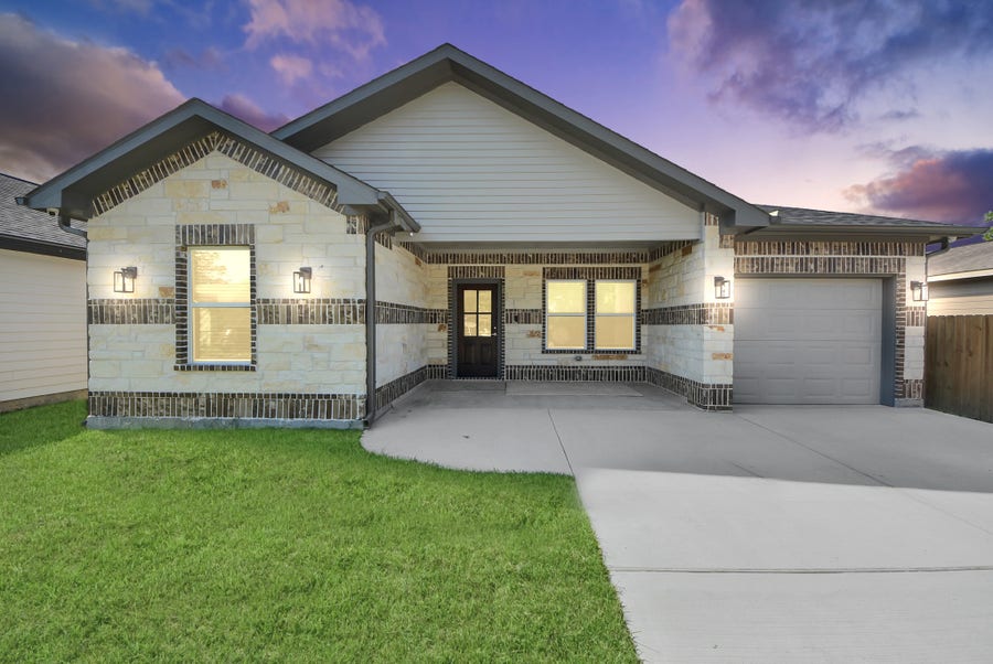 Property photo for 604 Miriam Street, Baytown, TX