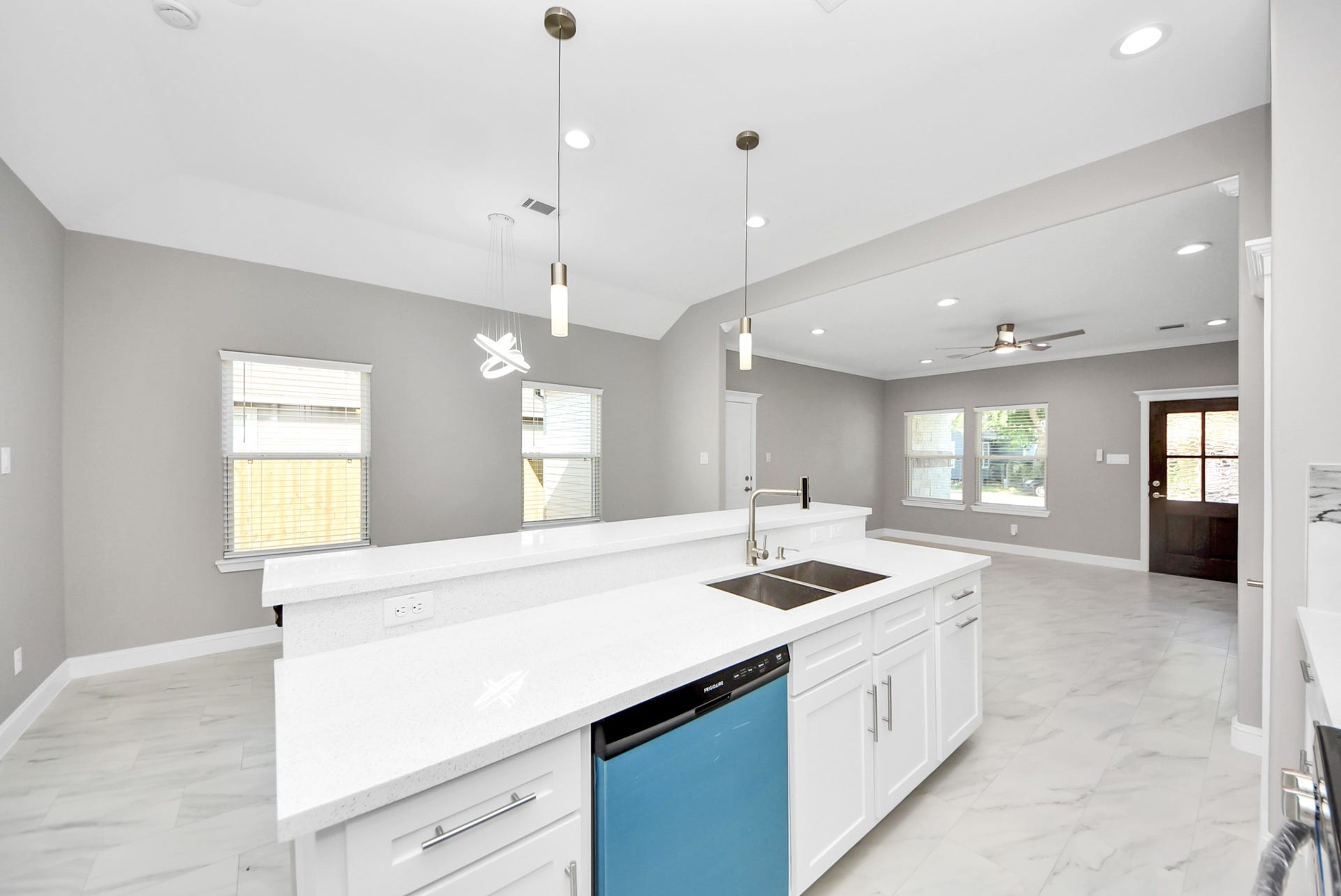 604 Miriam Street, Baytown, TX 77520 604 Miriam Street, Baytown, TX 77520