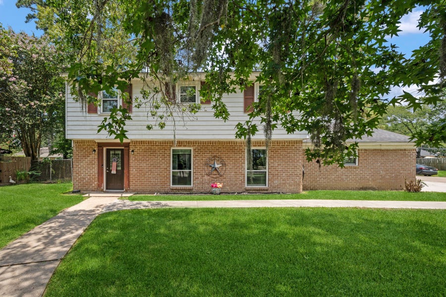 Property photo for 1902 Indian Shores Road, Crosby, TX