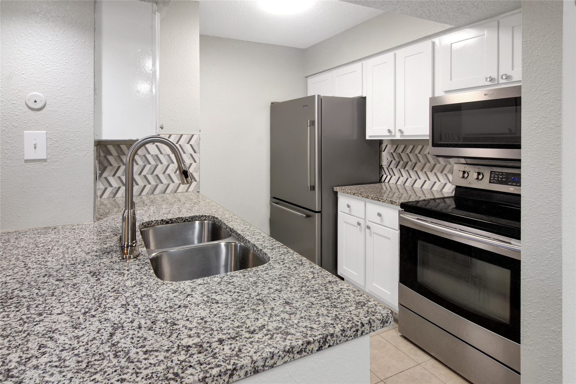 260 El Dorado Boulevard, #1105, Houston, TX 77598 Bedroom