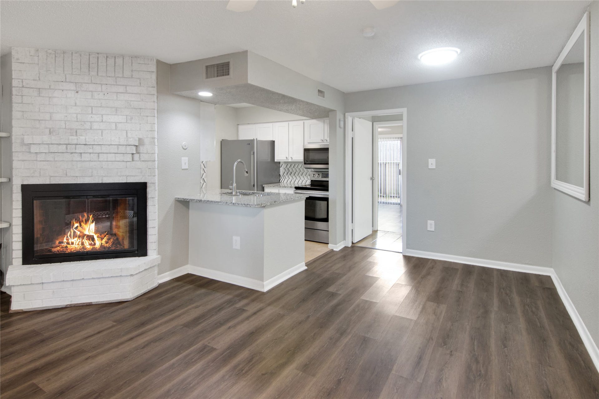 260 El Dorado Boulevard, #1105, Houston, TX 77598 Living room facing dinning Area