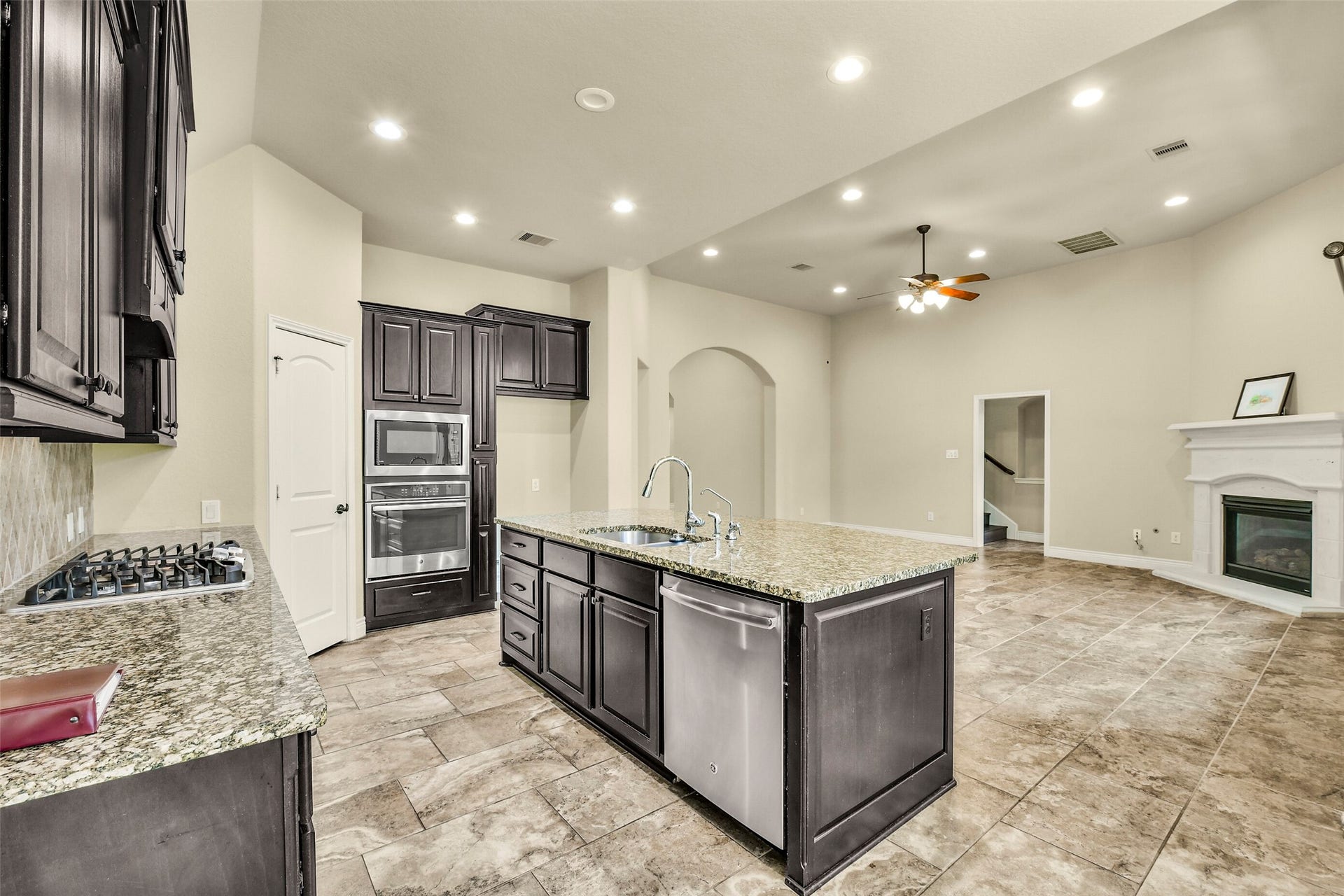 13420 Vintage Trail Lane, Pearland, TX 77584 13420 Vintage Trail Lane, Pearland, TX 77584
