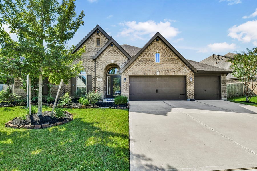 Property photo for 13420 Vintage Trail Lane, Pearland, TX