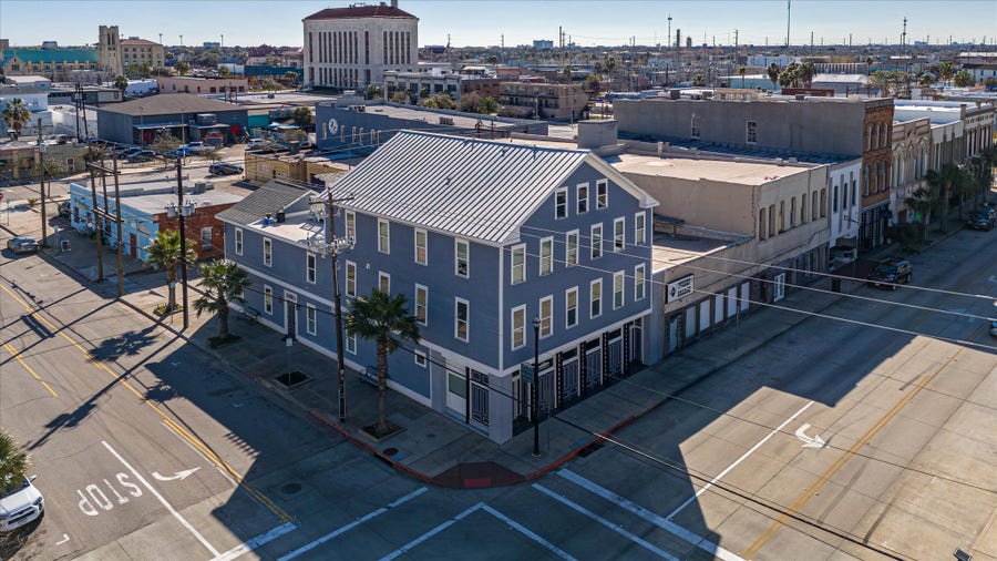 Property photo for 405 24th Street, #201, Galveston, TX