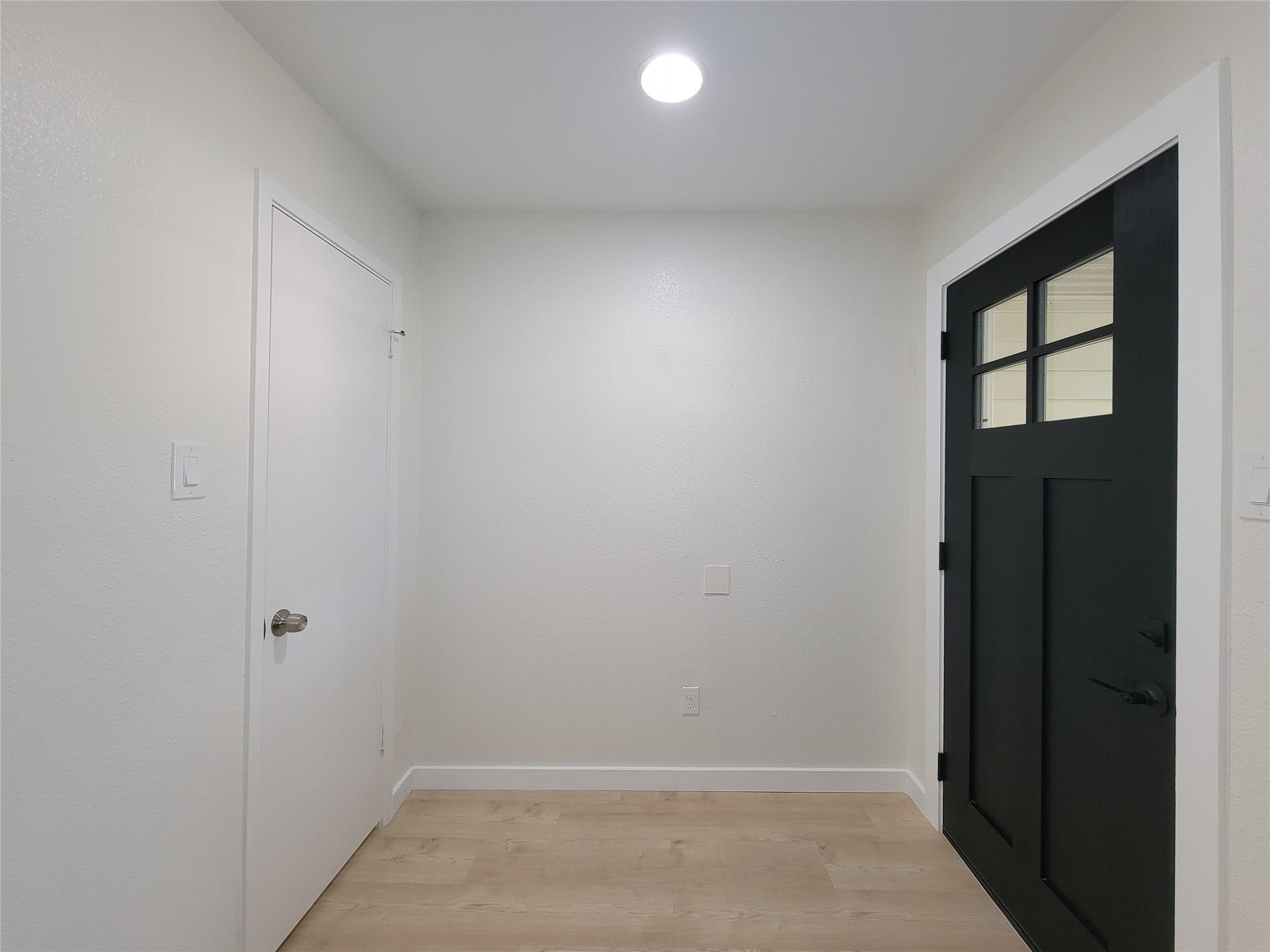 2590 Bering, Houston, TX 77057 2590 Bering, Houston, TX 77057