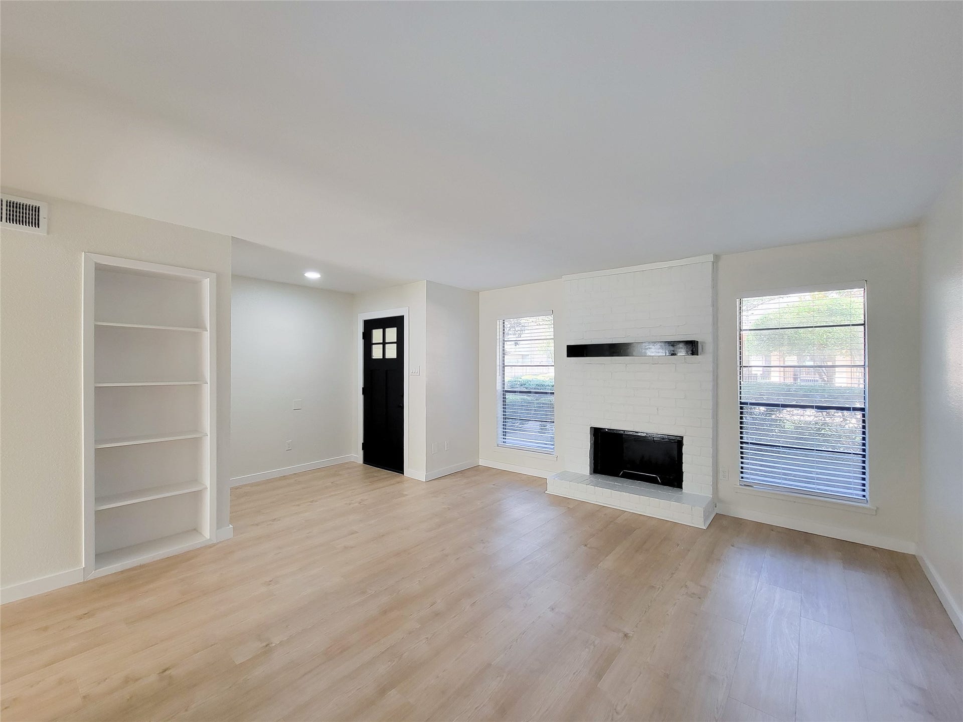 2590 Bering, Houston, TX 77057 2590 Bering, Houston, TX 77057