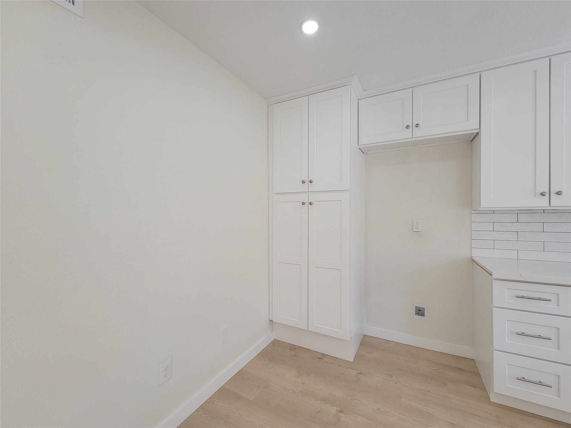 2590 Bering, Houston, TX 77057 2590 Bering, Houston, TX 77057
