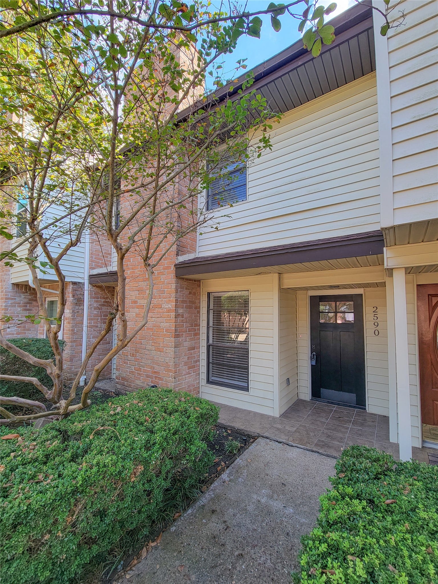 2590 Bering, Houston, TX 77057 2590 Bering, Houston, TX 77057
