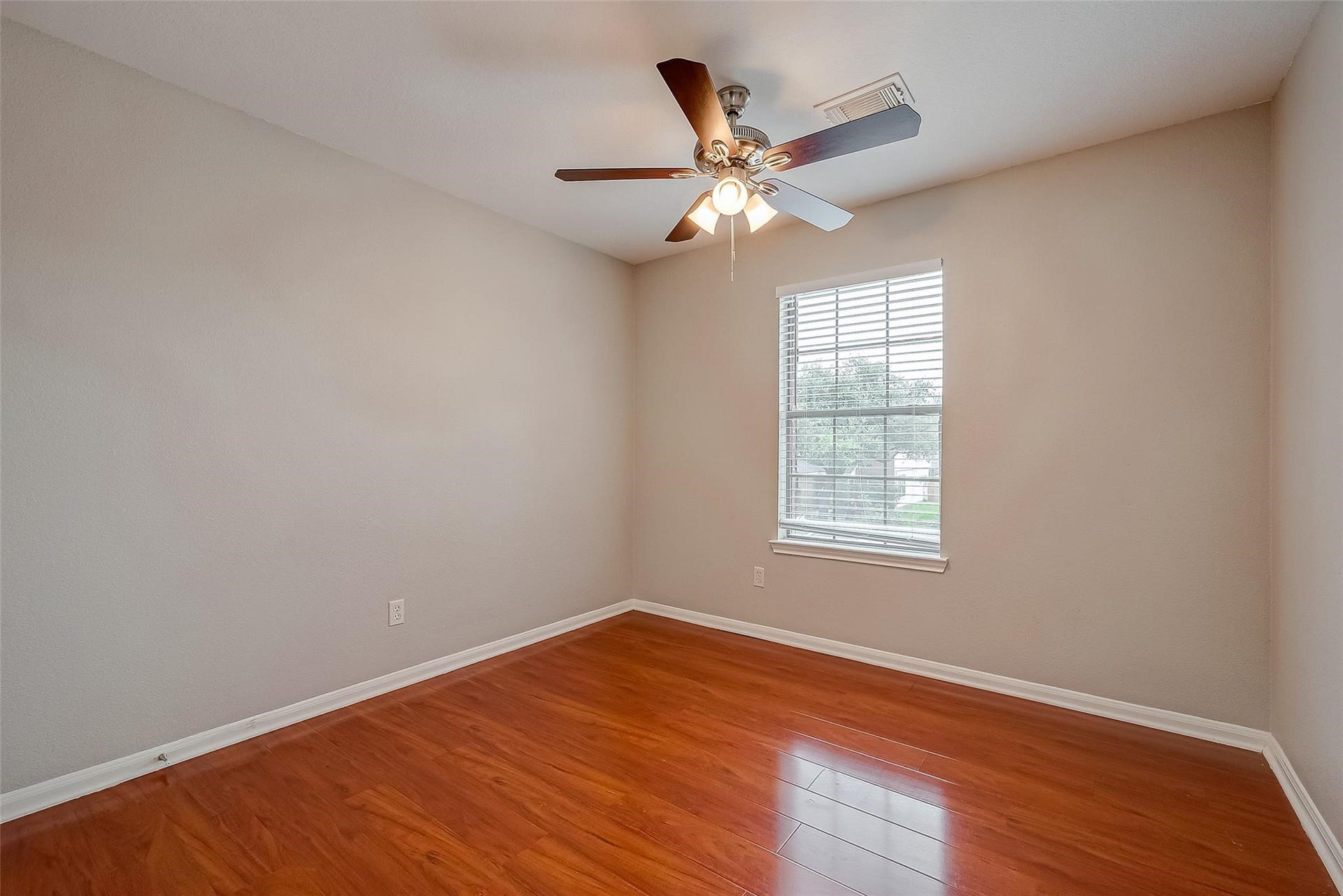 9234 Windswept Grove Drive, Houston, TX 77083 9234 Windswept Grove Drive, Houston, TX 77083