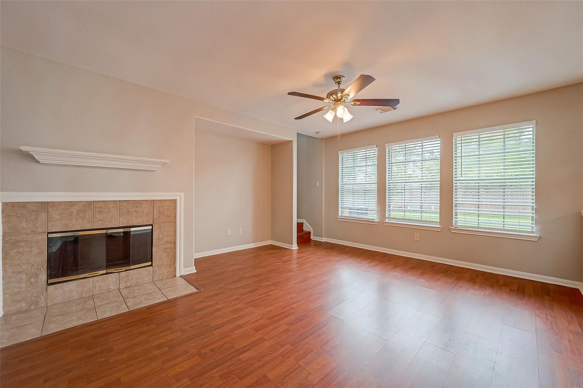 9234 Windswept Grove Drive, Houston, TX 77083 9234 Windswept Grove Drive, Houston, TX 77083