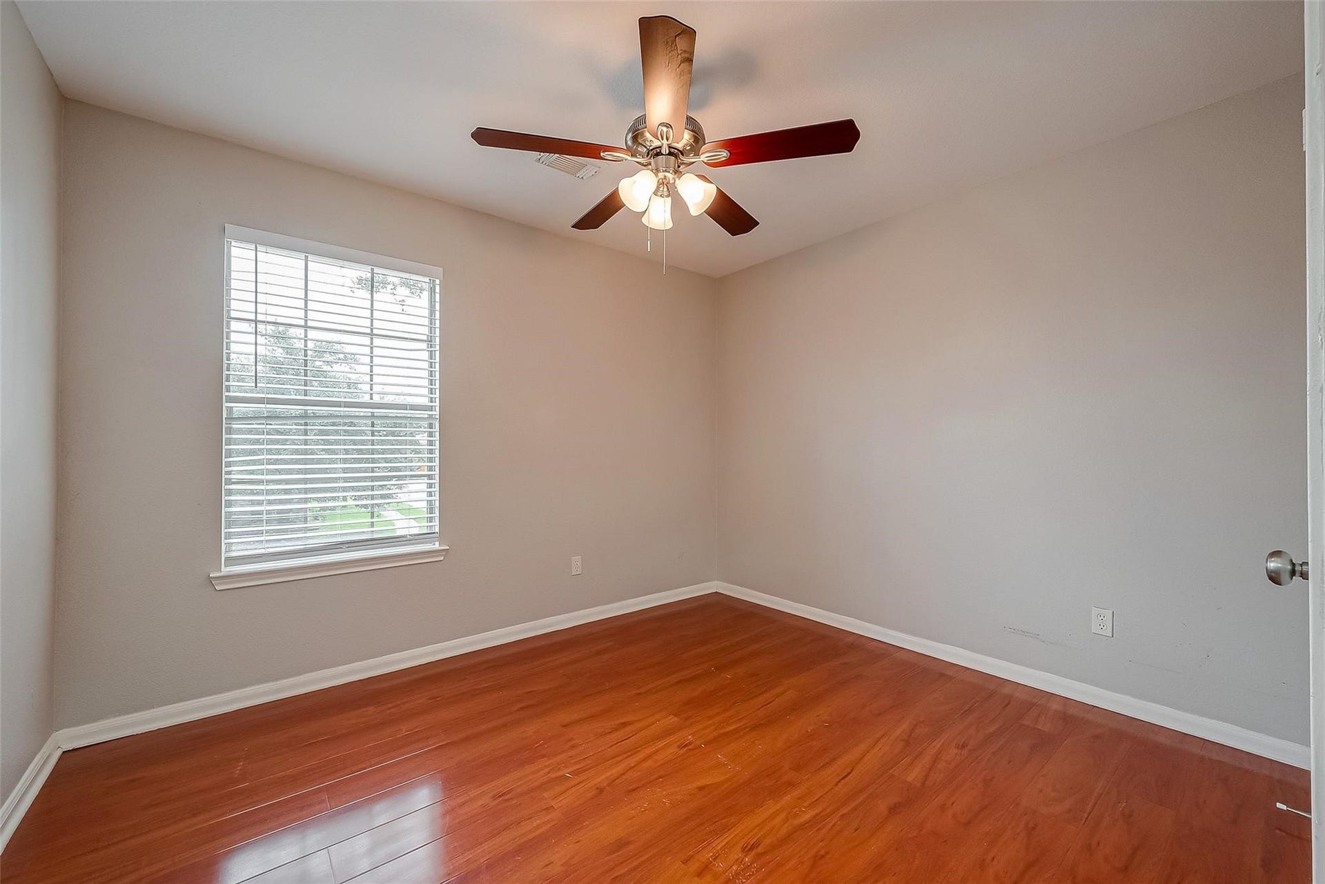 9234 Windswept Grove Drive, Houston, TX 77083 9234 Windswept Grove Drive, Houston, TX 77083