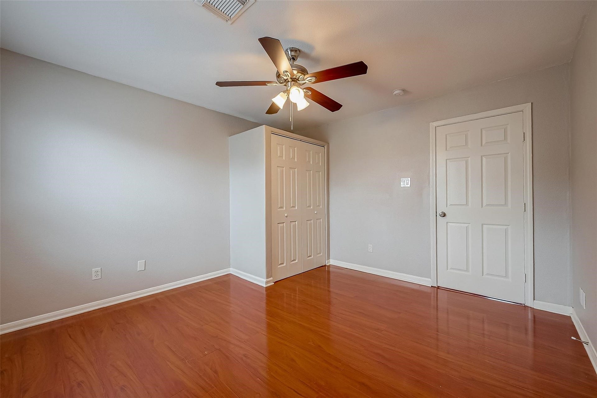 9234 Windswept Grove Drive, Houston, TX 77083 9234 Windswept Grove Drive, Houston, TX 77083