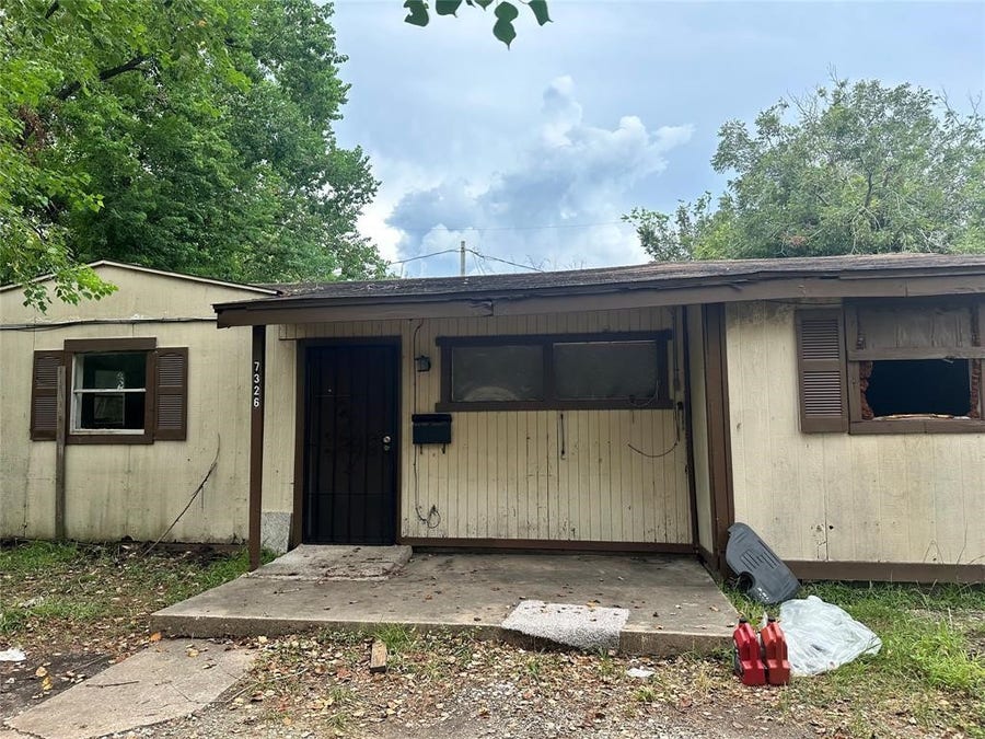 Property photo for 7326 Le Havre Road, Houston, TX