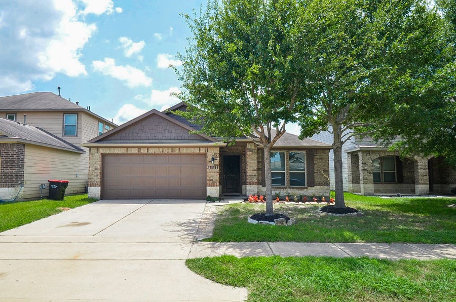 Property photo for 5551 Casa Martin Drive, Katy, TX