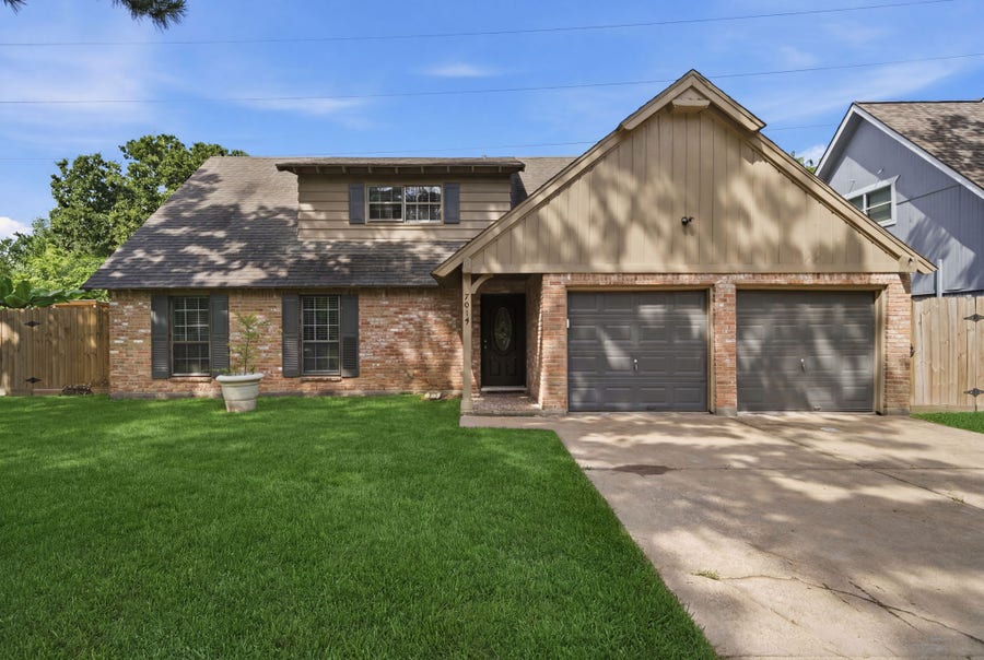 Property photo for 7019 Oak Bough Drive, Houston, TX