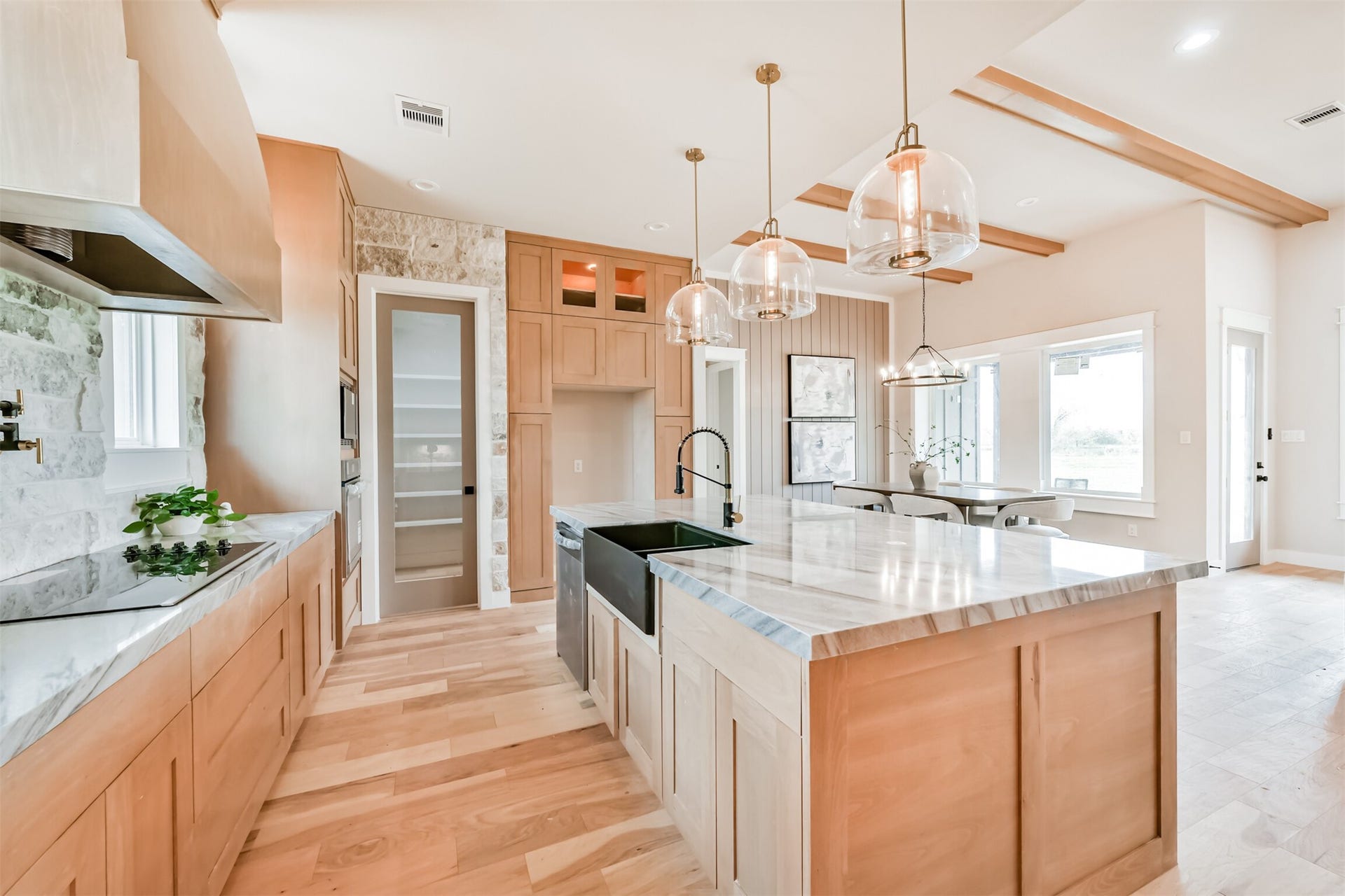250 Pony Trail, Angleton, TX 77515 250 Pony Trail, Angleton, TX 77515