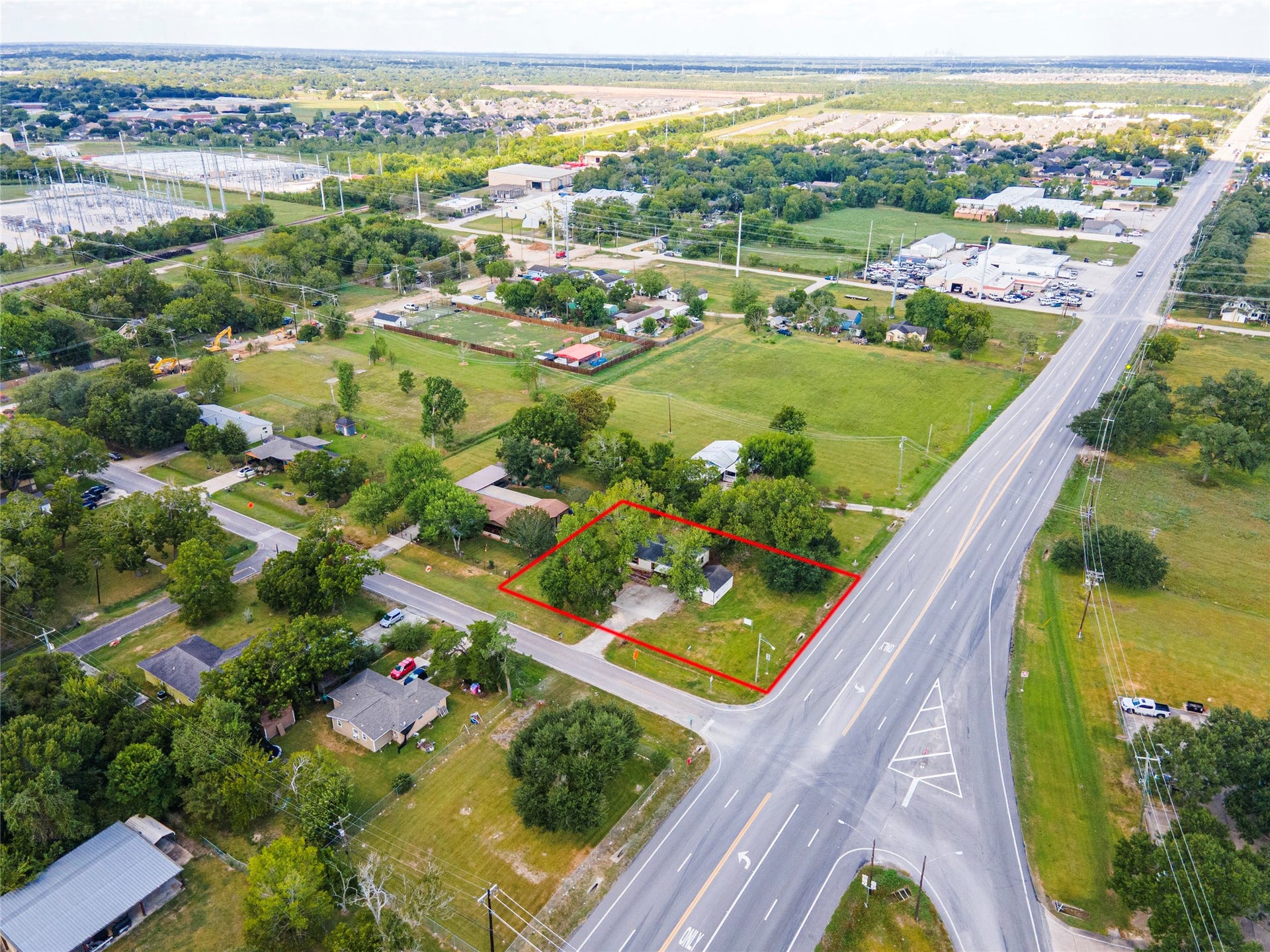 102 Avenue F, Alvin, TX 77511 Boundary Lines are Approximate