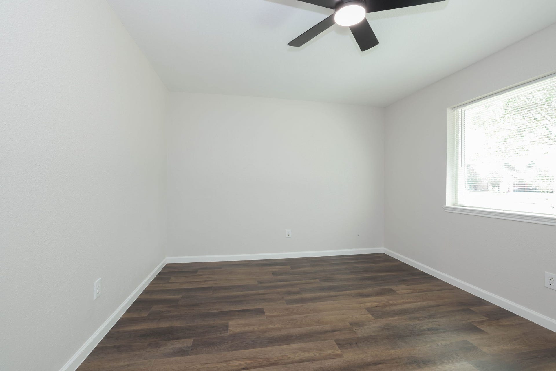 1506 Wilshire Park Drive, Houston, TX 77038 1506 Wilshire Park Drive, Houston, TX 77038