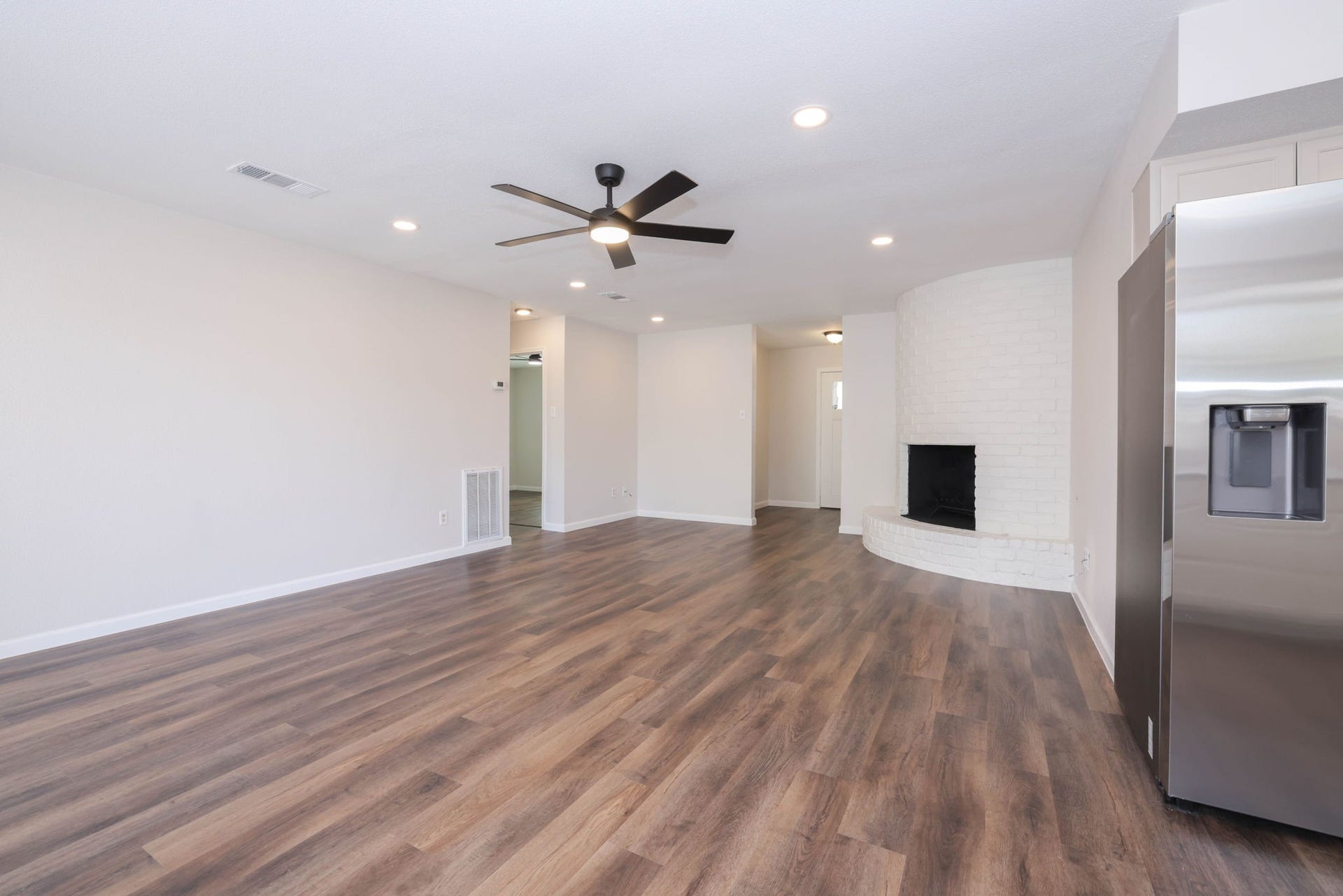 1506 Wilshire Park Drive, Houston, TX 77038 1506 Wilshire Park Drive, Houston, TX 77038