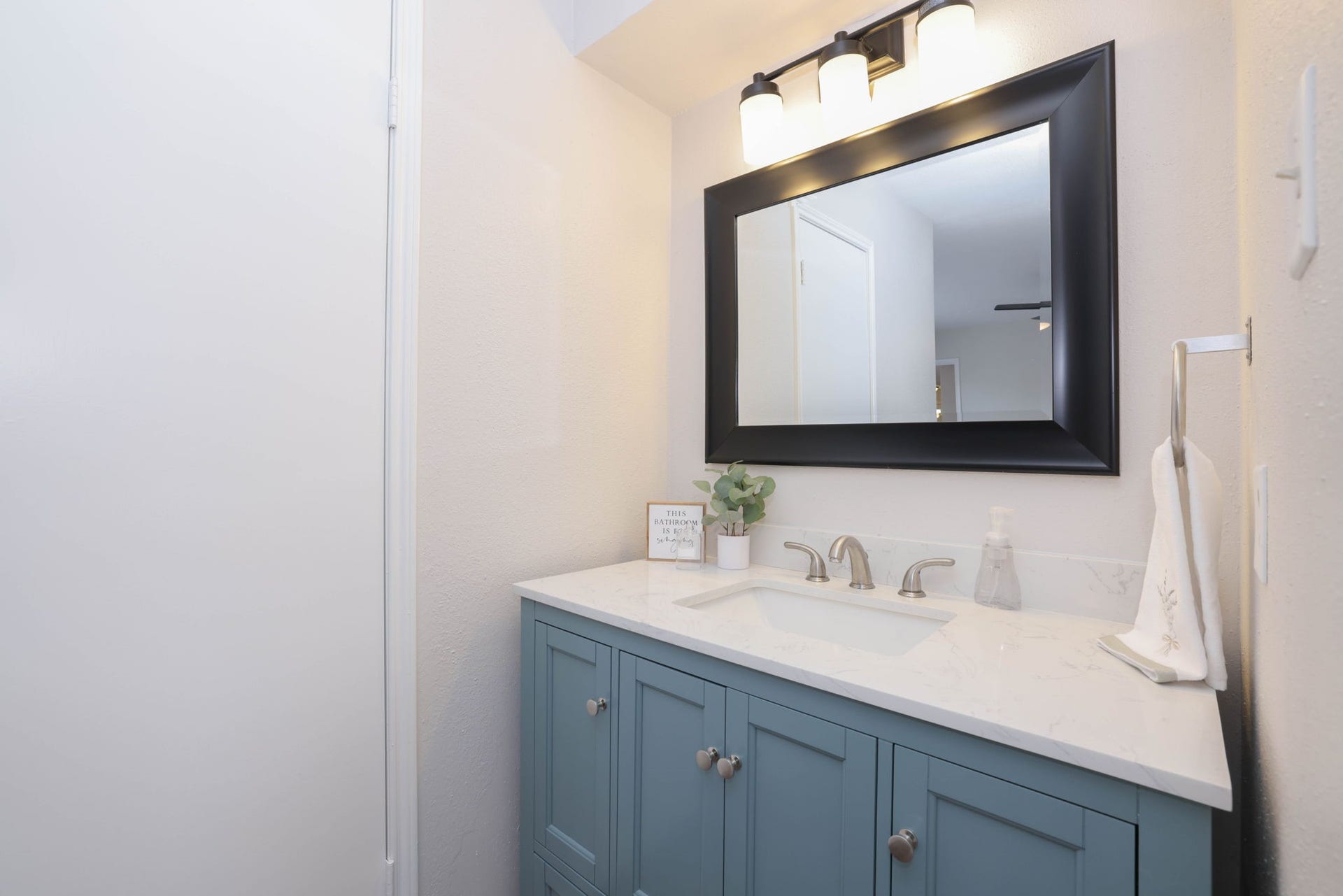 1506 Wilshire Park Drive, Houston, TX 77038 1506 Wilshire Park Drive, Houston, TX 77038
