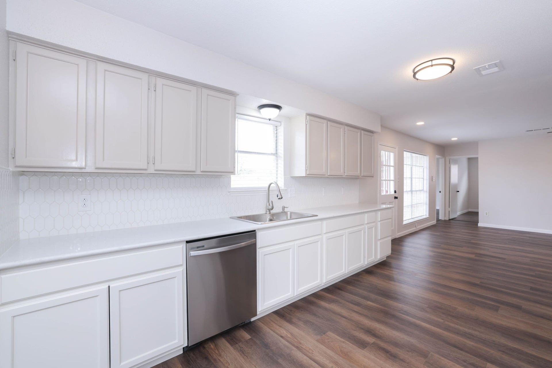 1506 Wilshire Park Drive, Houston, TX 77038 1506 Wilshire Park Drive, Houston, TX 77038