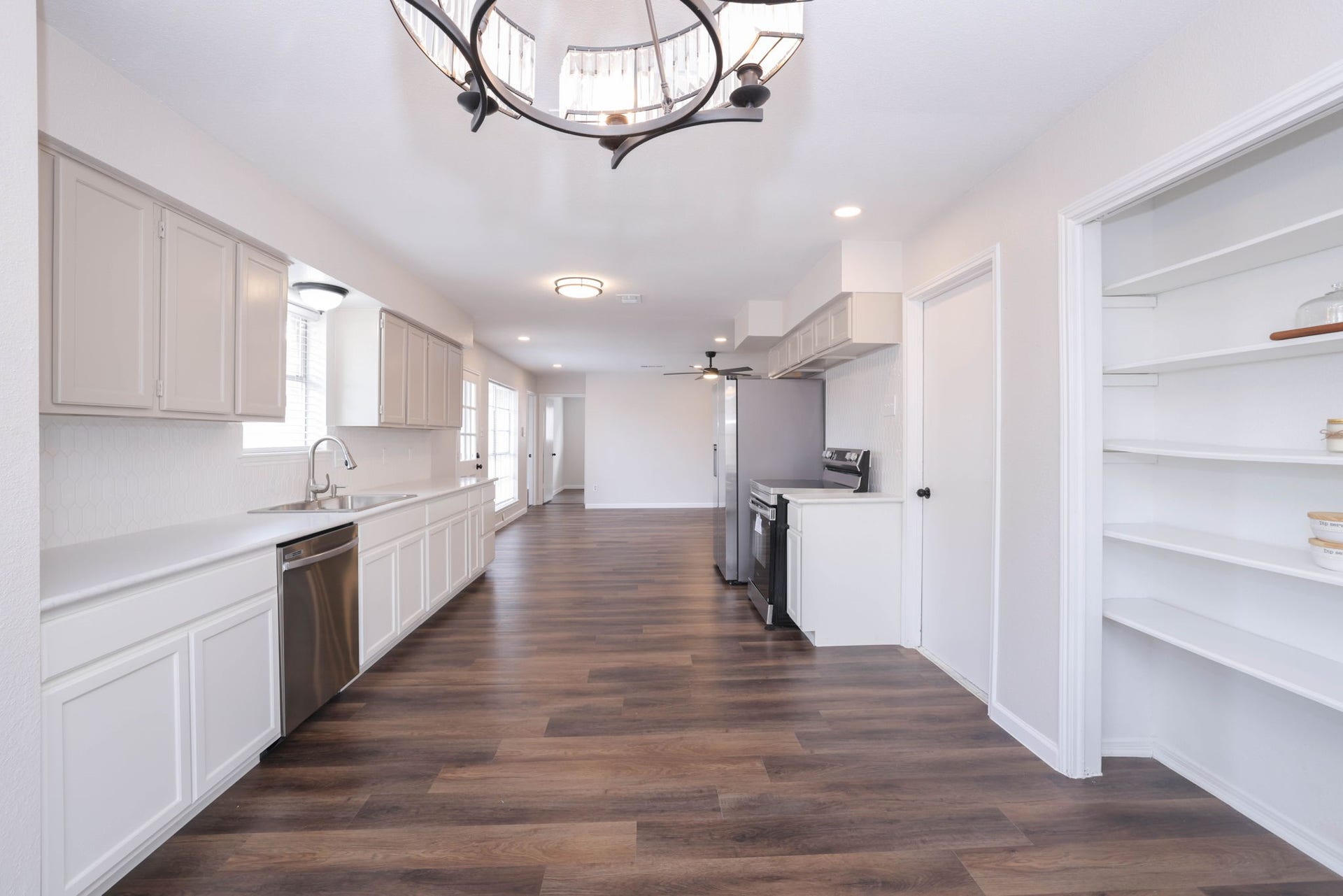 1506 Wilshire Park Drive, Houston, TX 77038 1506 Wilshire Park Drive, Houston, TX 77038