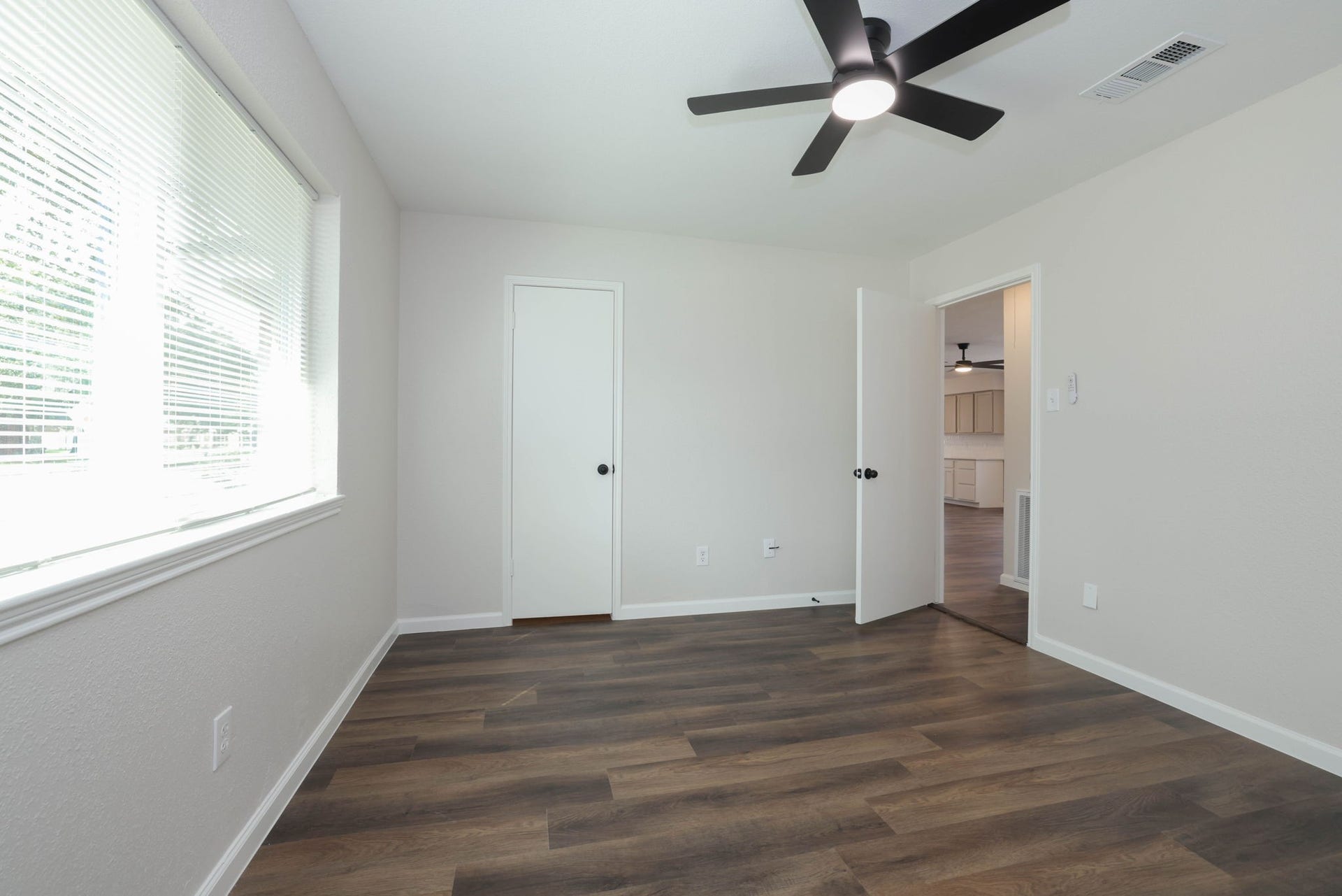 1506 Wilshire Park Drive, Houston, TX 77038 1506 Wilshire Park Drive, Houston, TX 77038