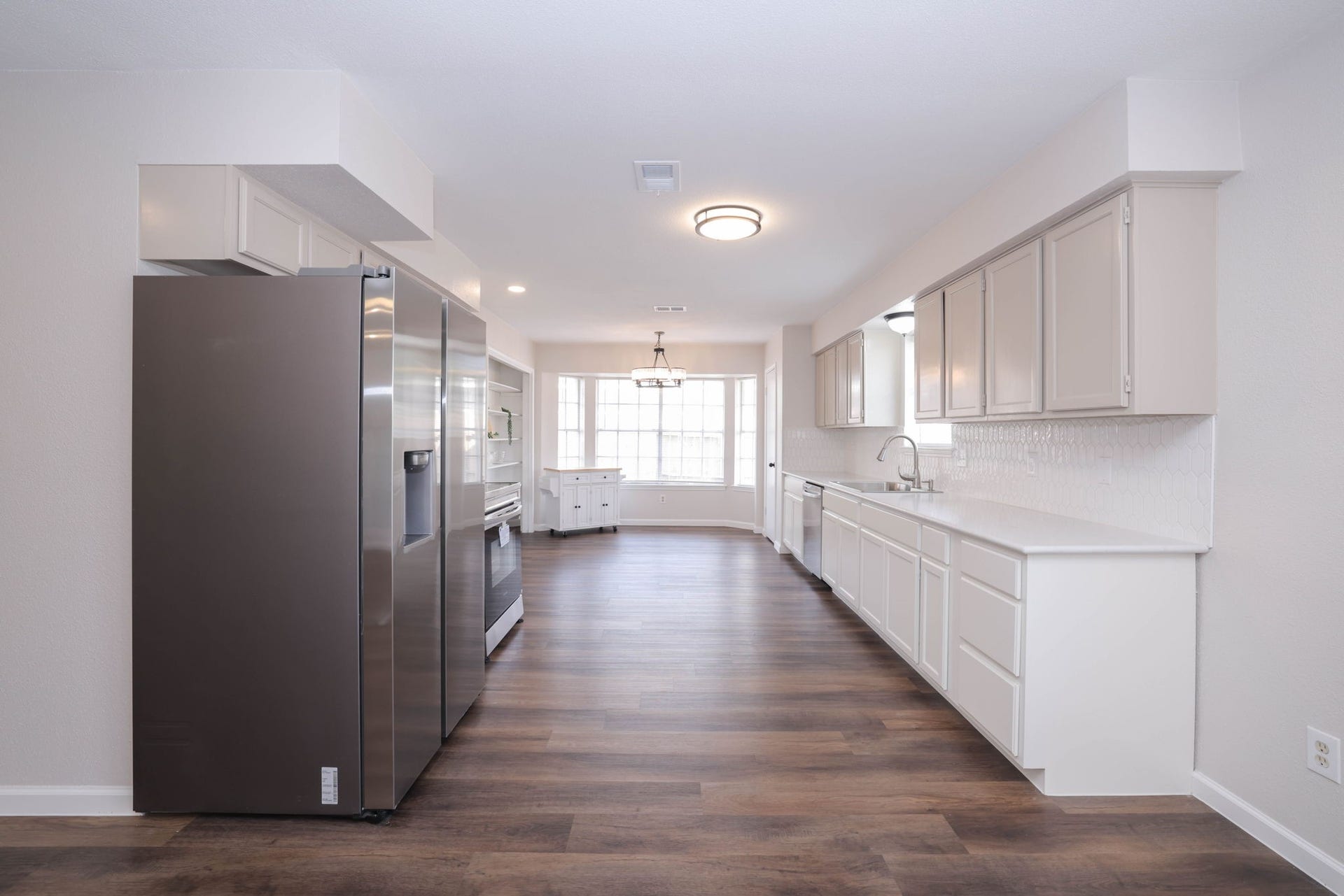 1506 Wilshire Park Drive, Houston, TX 77038 Beautiful Kitchen