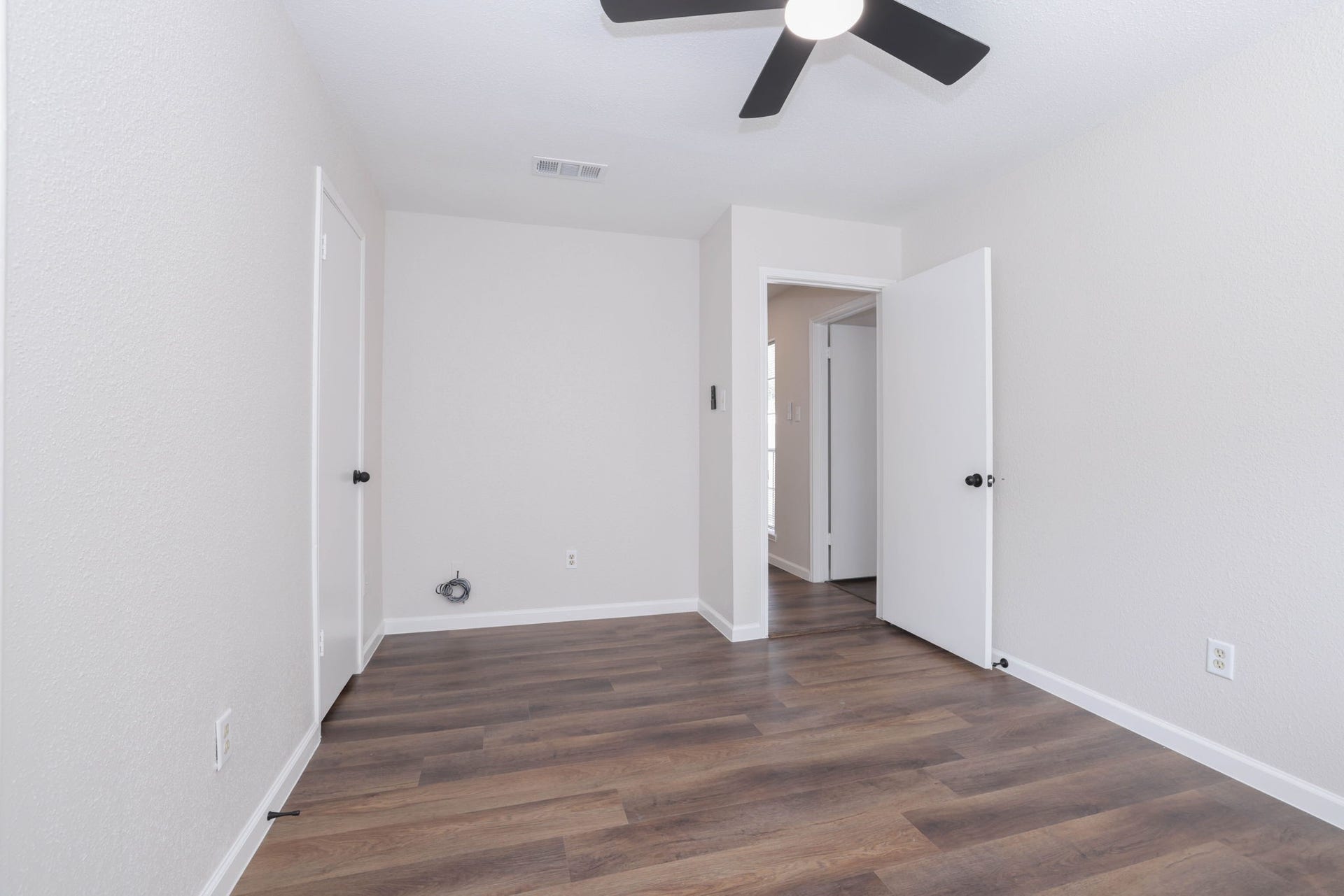 1506 Wilshire Park Drive, Houston, TX 77038 1506 Wilshire Park Drive, Houston, TX 77038
