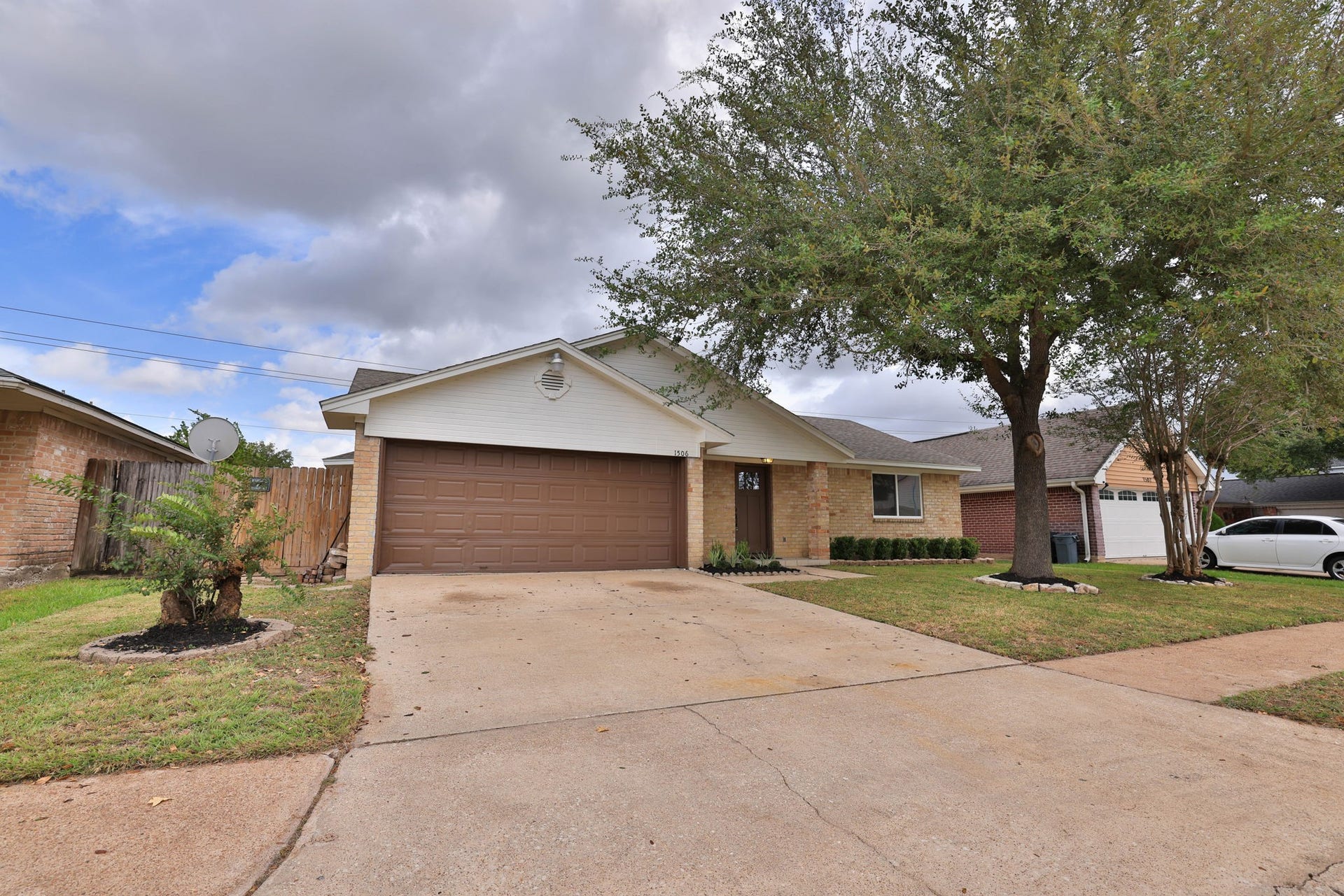 1506 Wilshire Park Drive, Houston, TX 77038 1506 Wilshire Park Drive, Houston, TX 77038