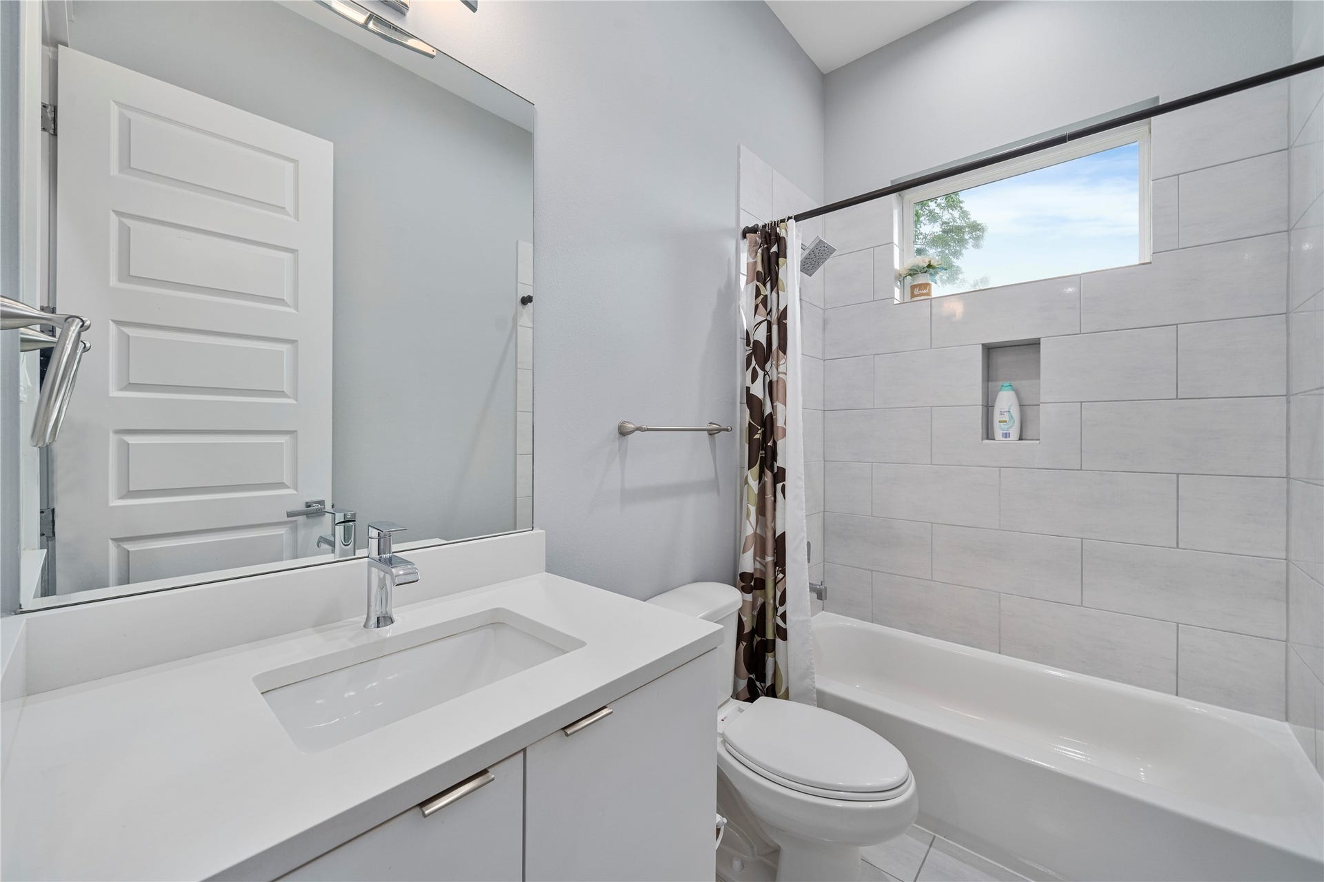 5116 Del Sur Street, #D, Houston, TX 77018