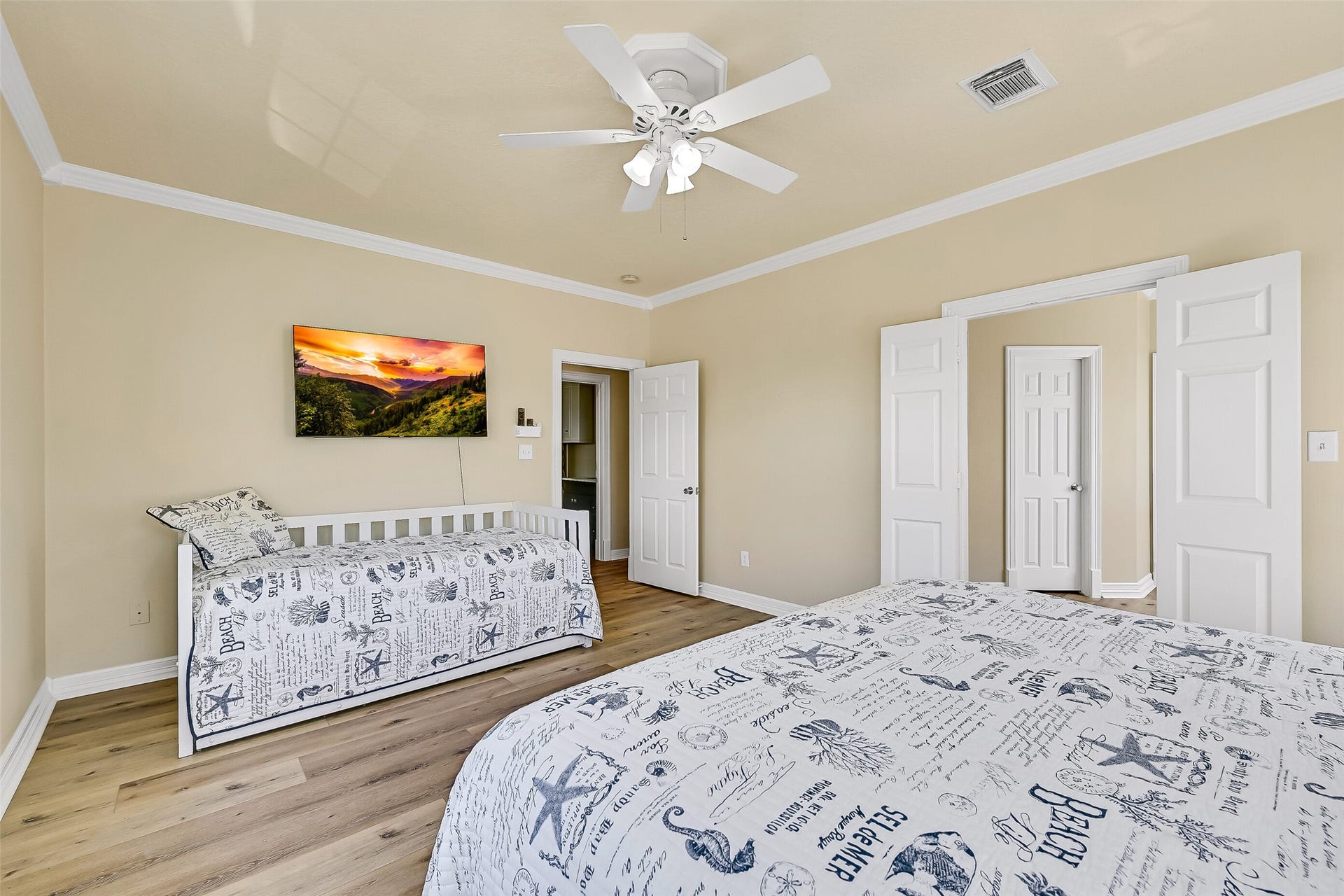 22329 Vista Del Mar, Galveston, TX 77554 Another view of the primary bedroom.
