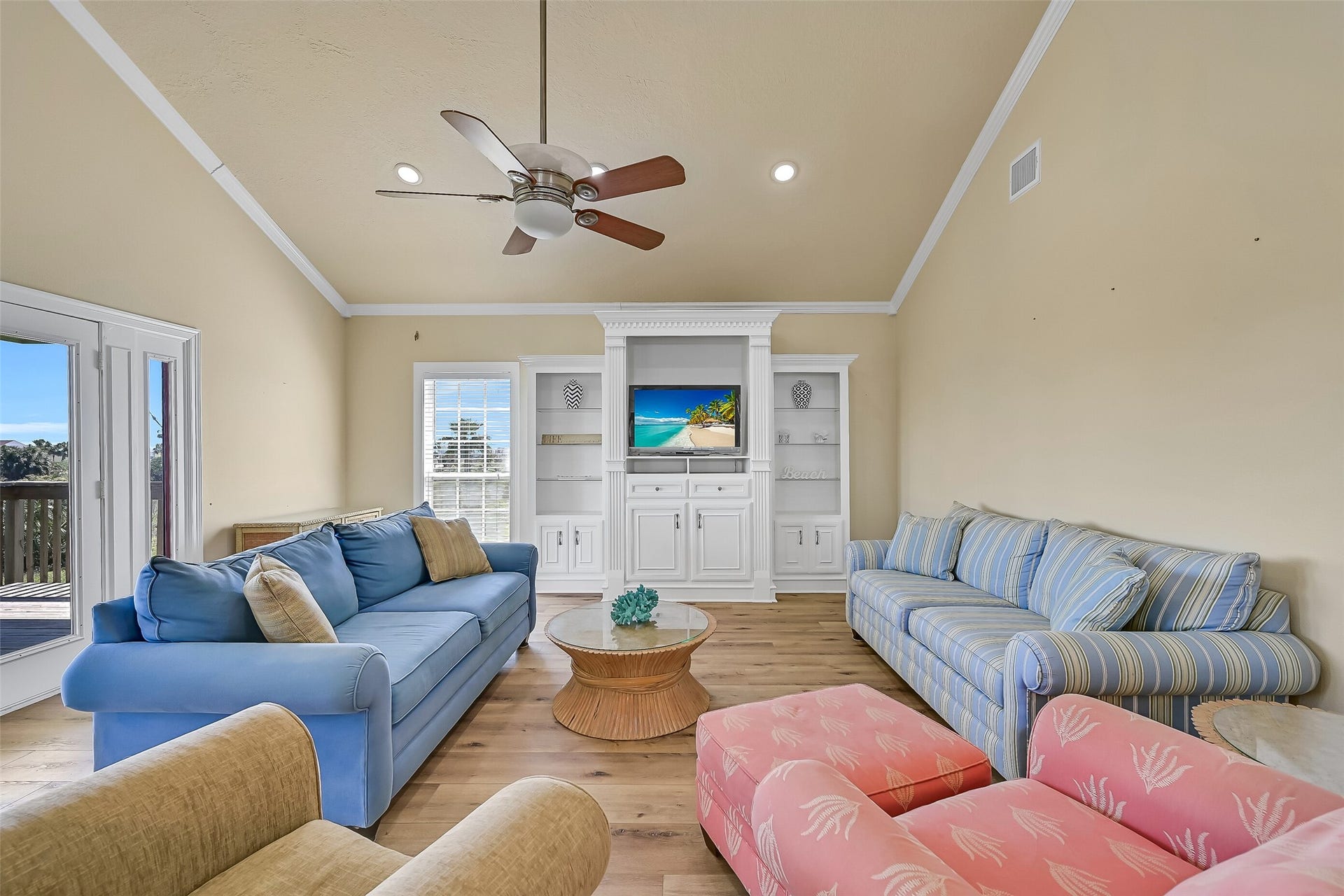 22329 Vista Del Mar, Galveston, TX 77554 Another view of the living room with built-ins.