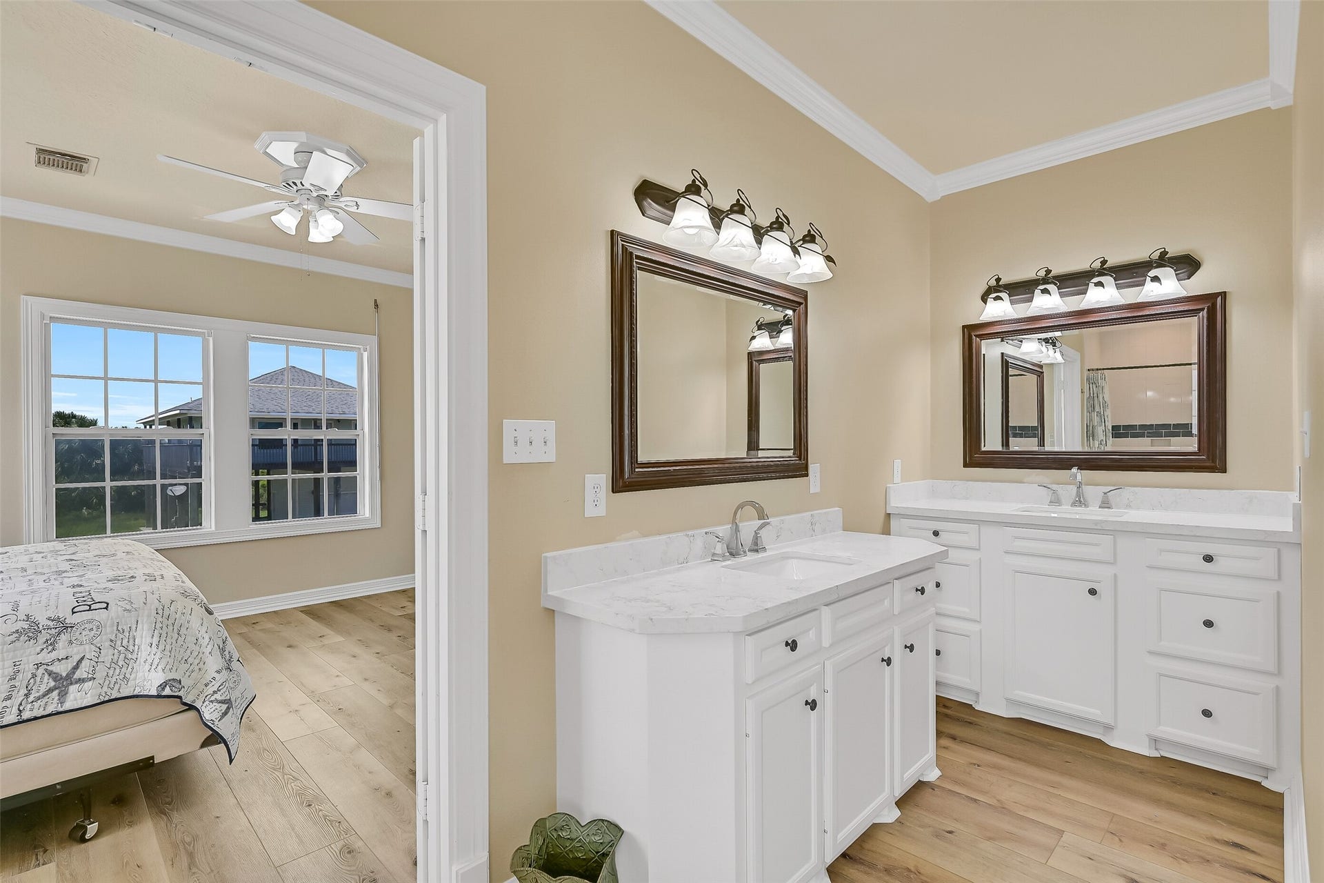 22329 Vista Del Mar, Galveston, TX 77554 The bathroom has plenty of storage and cabinet space.