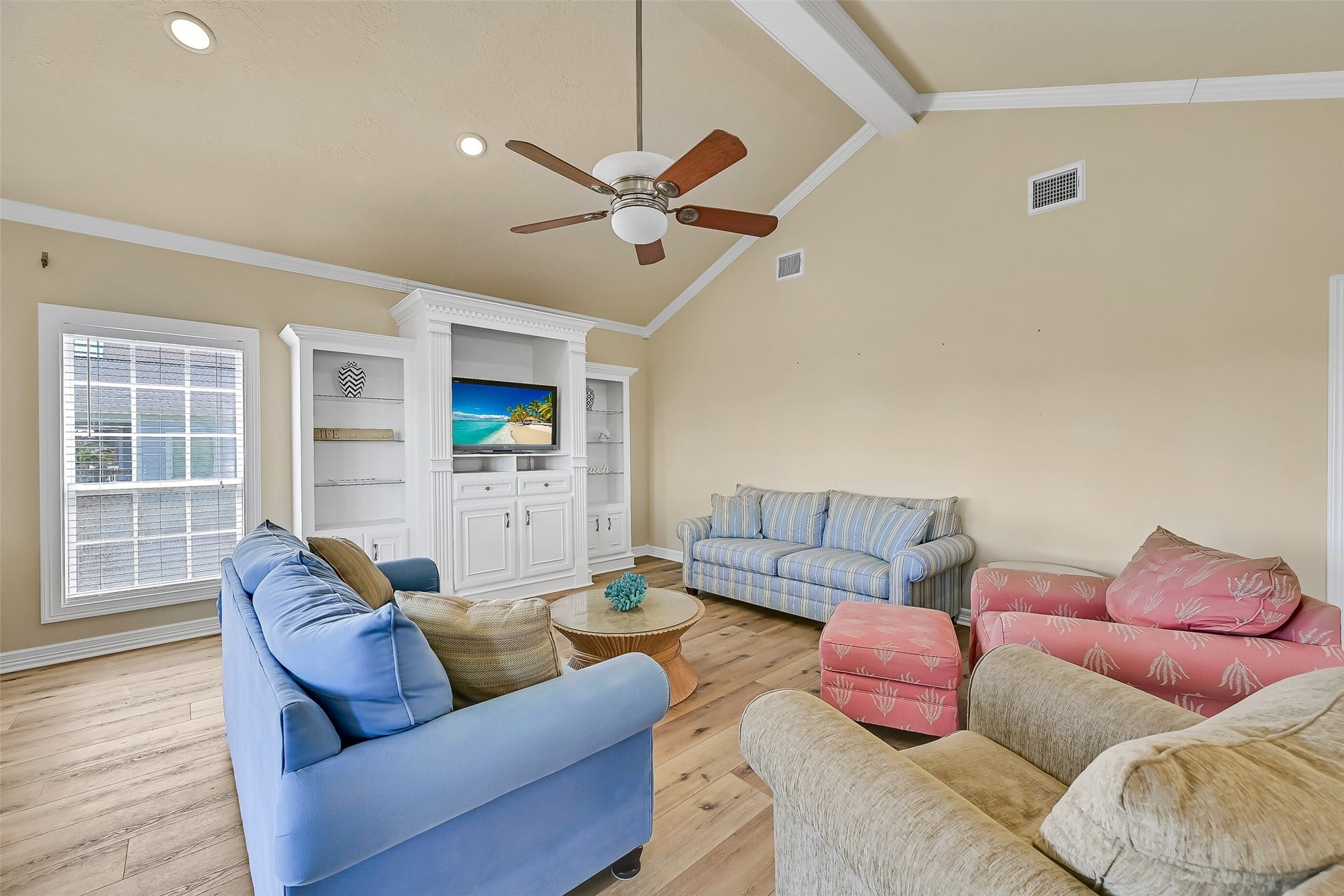 22329 Vista Del Mar, Galveston, TX 77554 As you enter you will be welcomed into the spacious open living room.