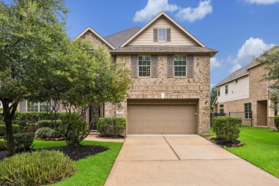 Property photo for 18 Blue Bungalow Drive, The Woodlands, TX