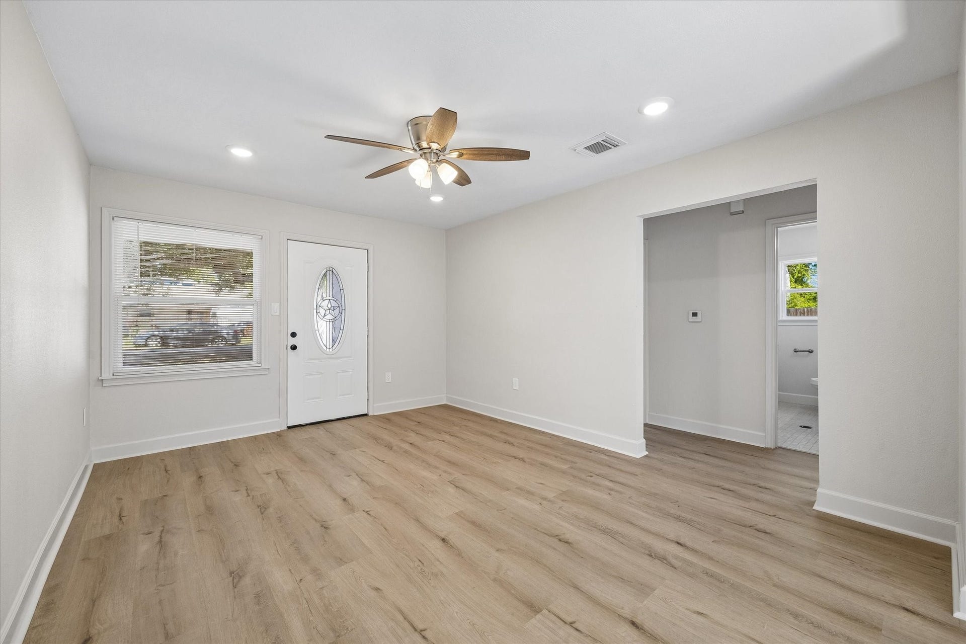 1202 Eubanks Street, Houston, TX 77022