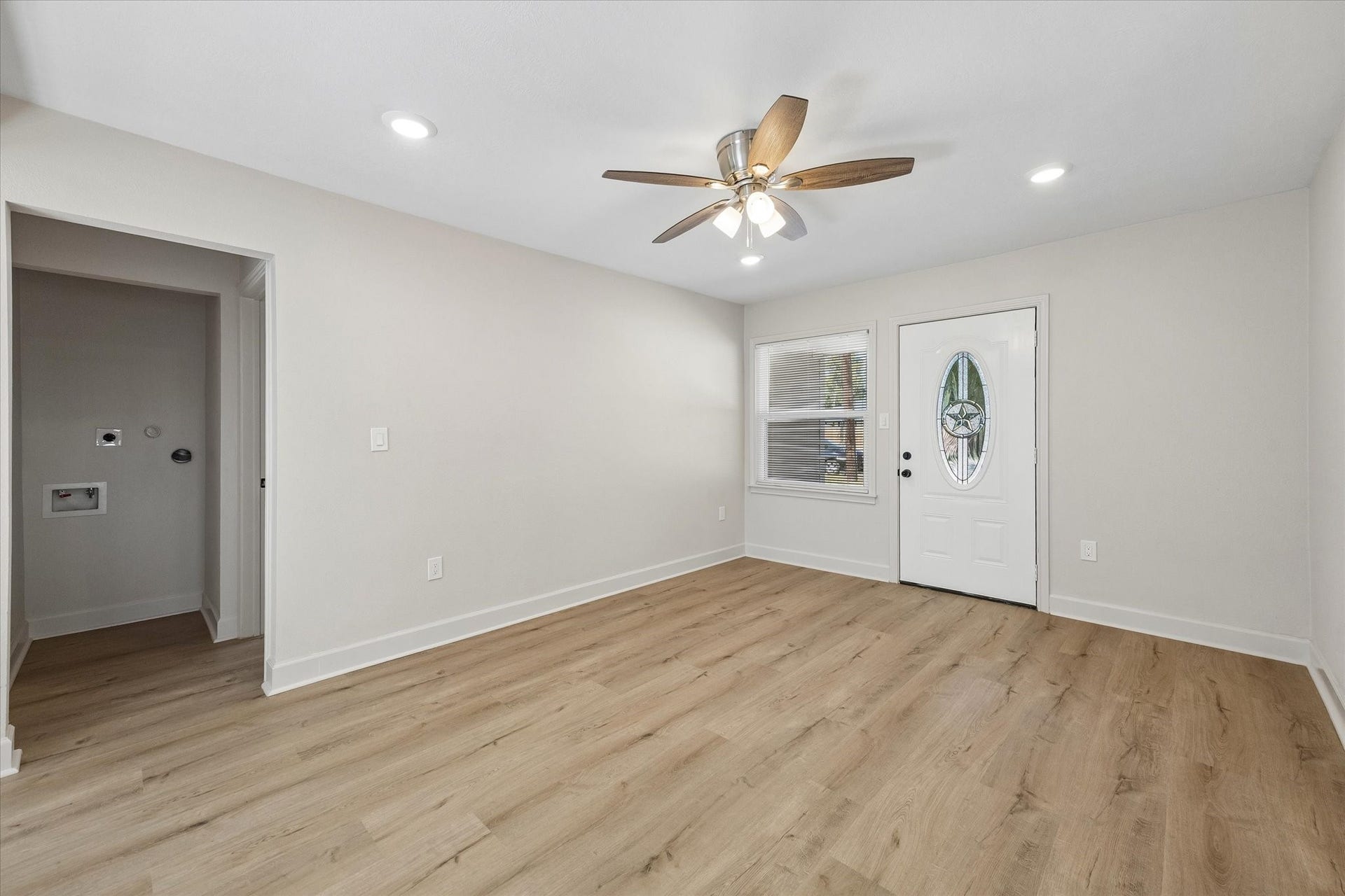 1202 Eubanks Street, Houston, TX 77022
