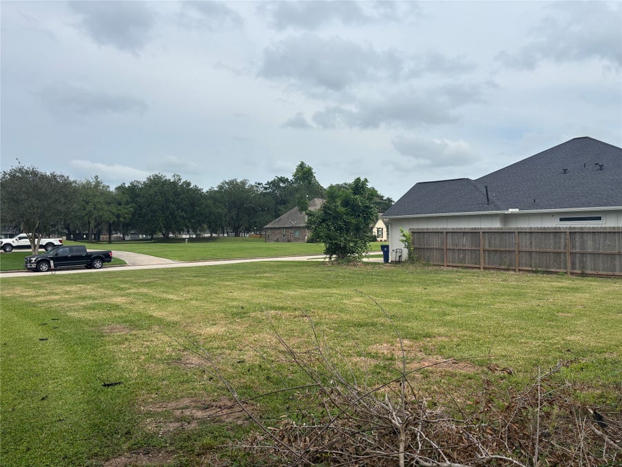 Property photo for 2510 Ridgewood Drive, West Columbia, TX