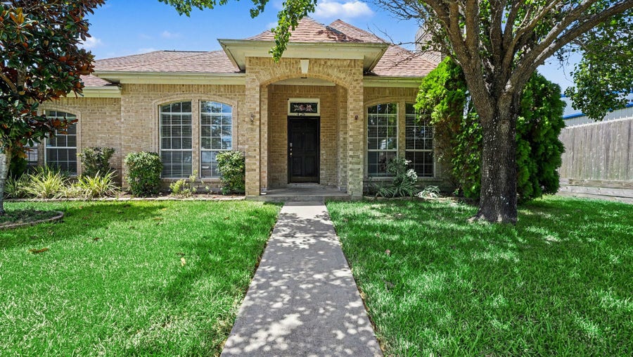 Property photo for 426 27th Street, San Leon, TX