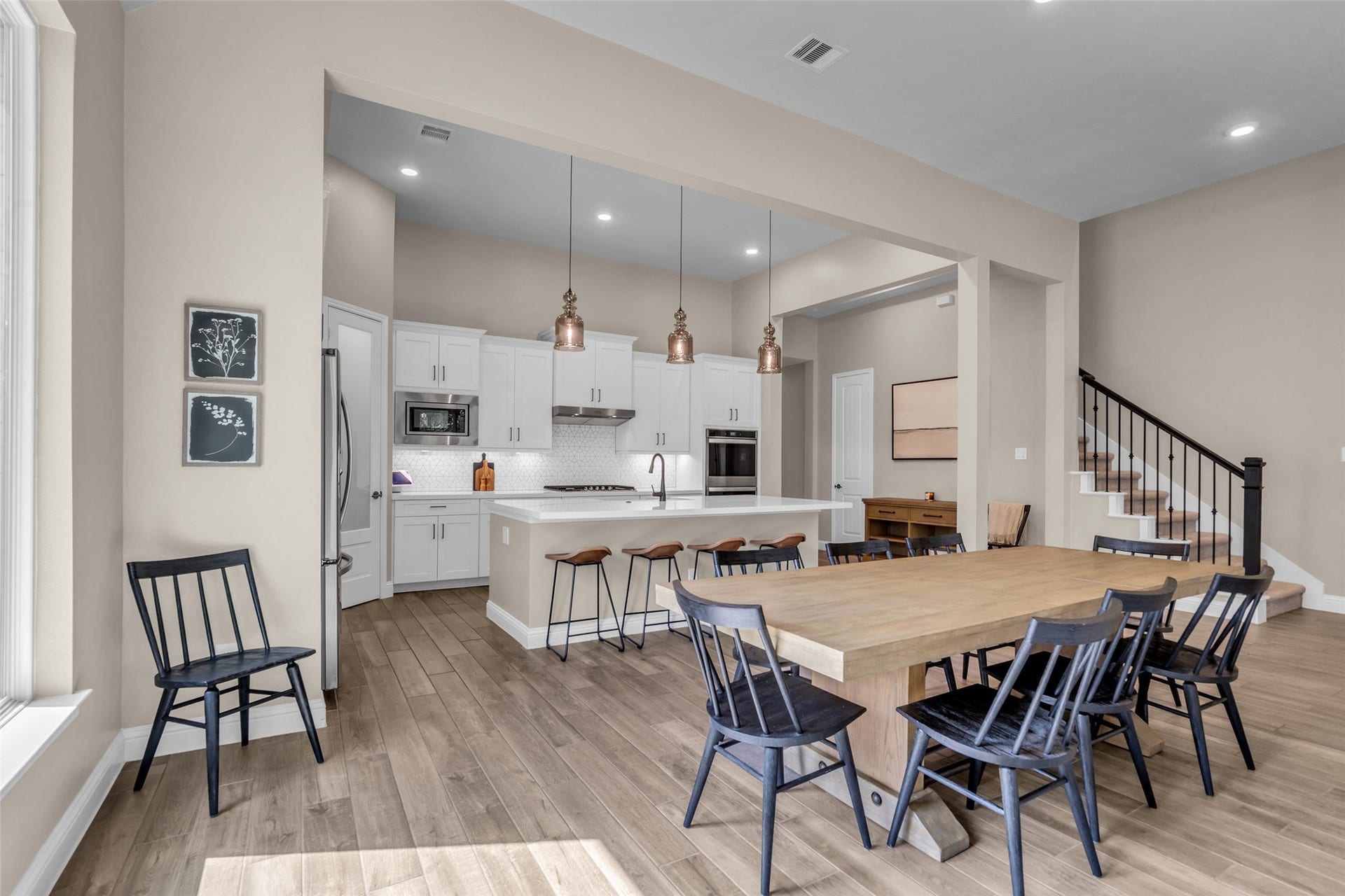 734 Satterwhite Farms Lane, Magnolia, TX 77354 Dining