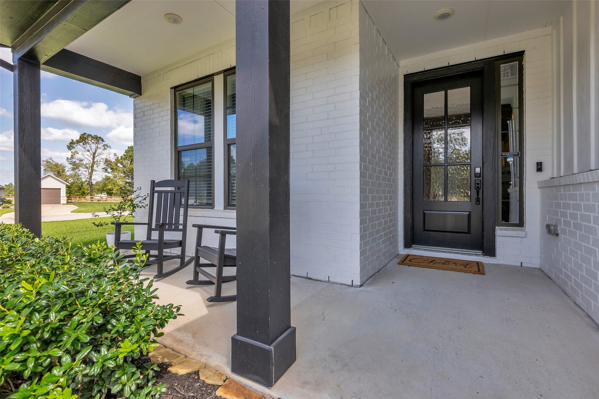 734 Satterwhite Farms Lane, Magnolia, TX 77354 Front porch